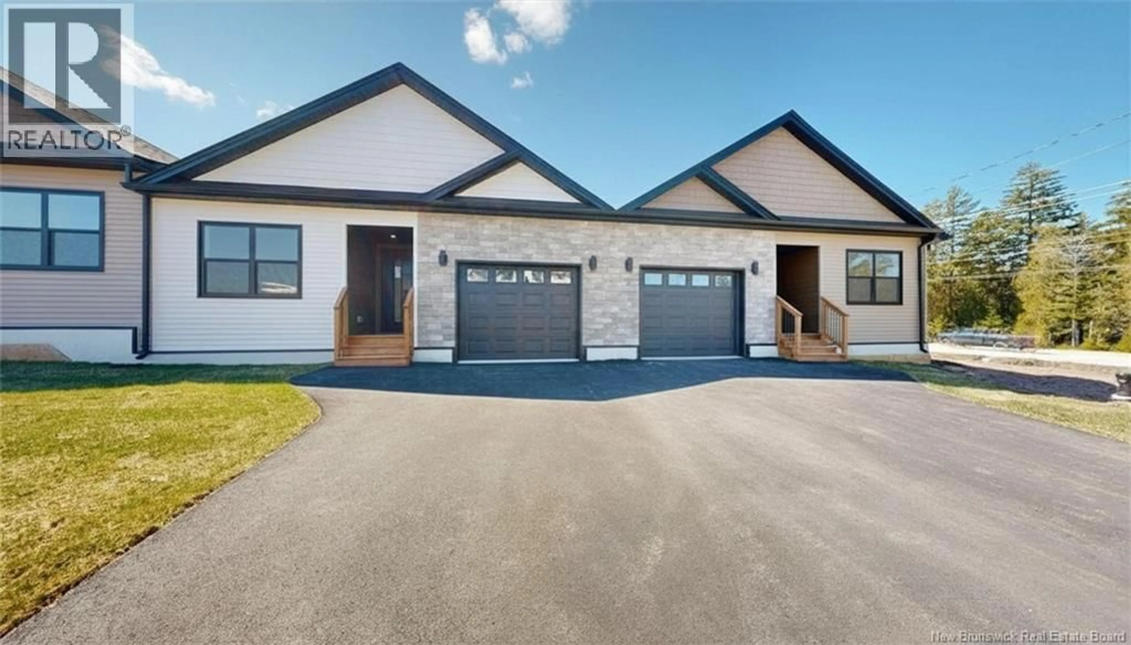 Indoor garage for 108 - 4-290 COLONEL NASE BOULEVARD, Grand Bay-Westfield New Brunswick E5K0G6
