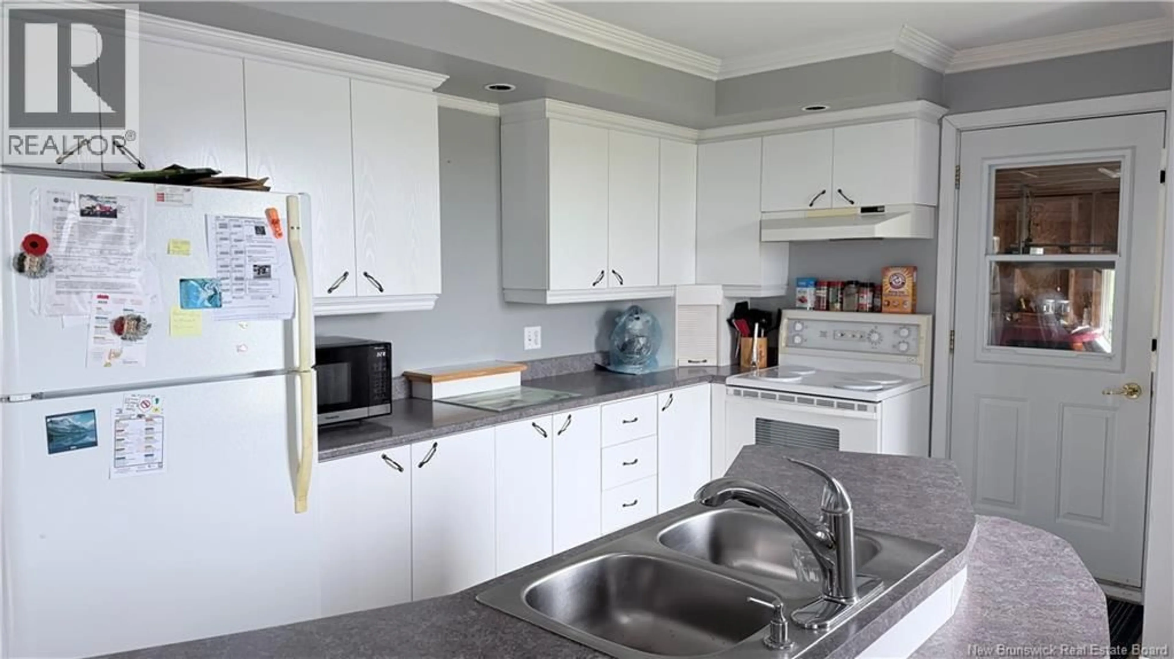 Standard kitchen, unknown for 670 MONTAGNE A COMEAU, Saint-André New Brunswick E3Y3G4