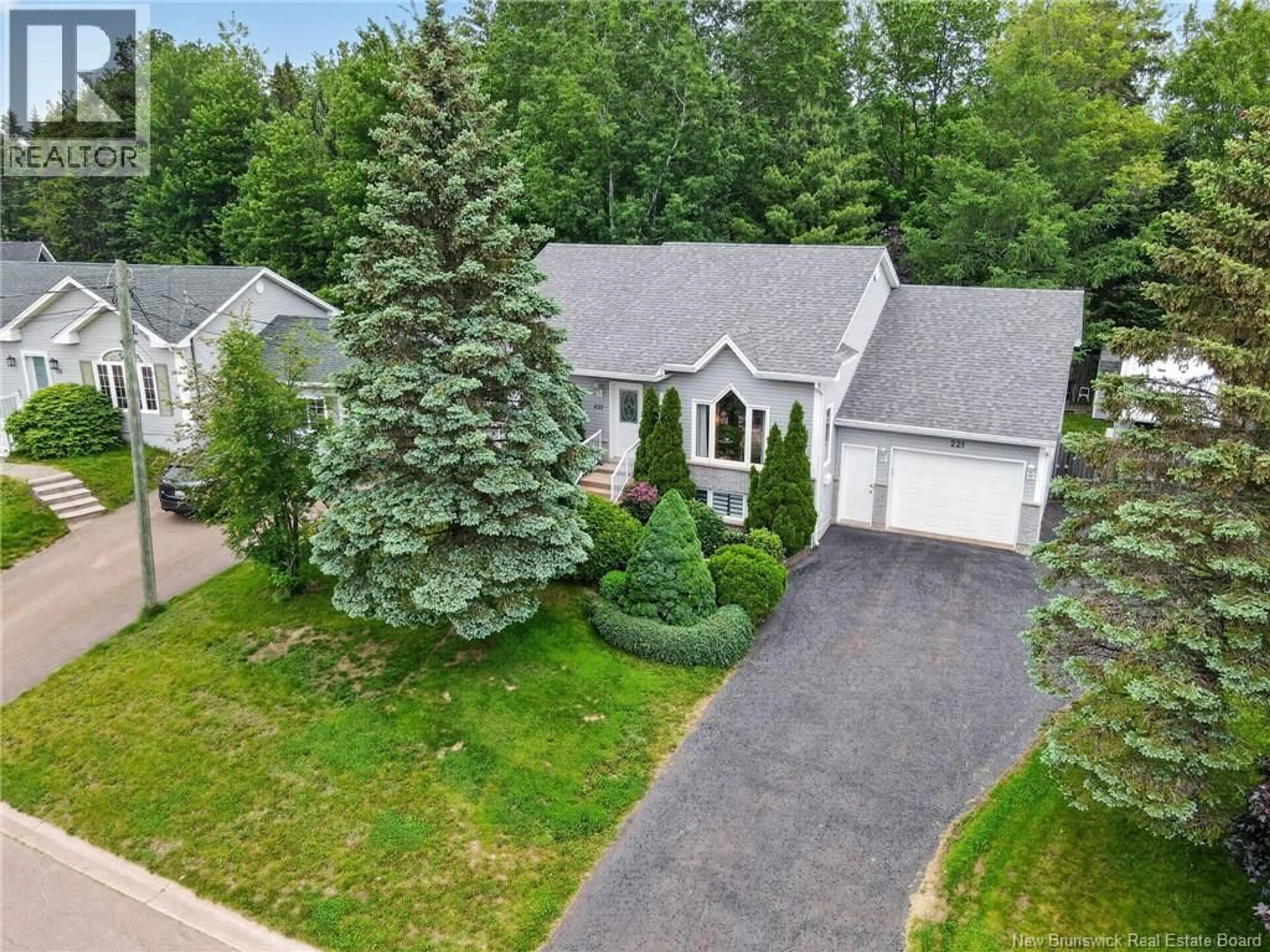 A pic from outside/outdoor area/front of a property/back of a property/a pic from drone, street for 221 MANON STREET, Dieppe New Brunswick E1A6W1