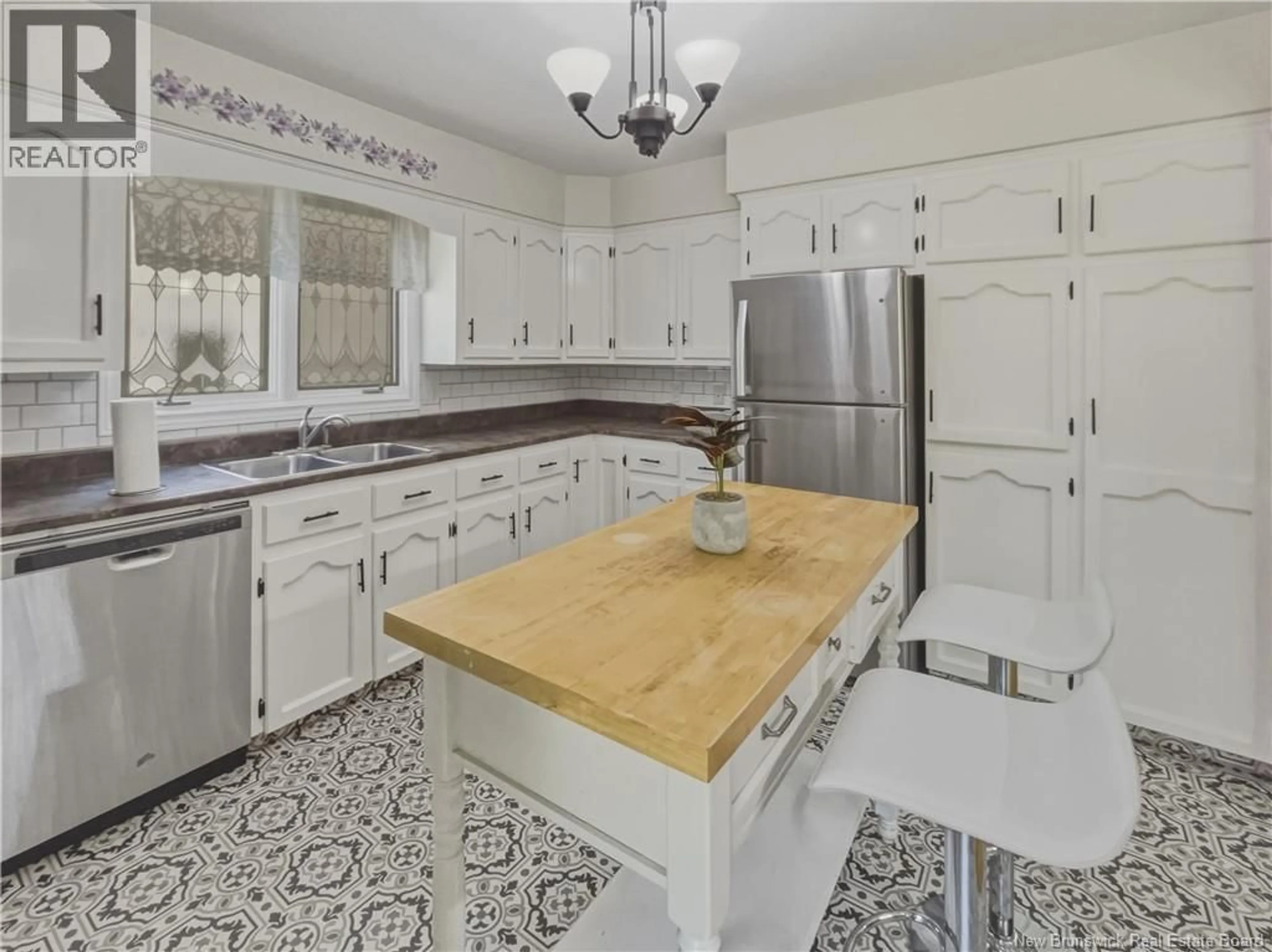 Open concept kitchen, ceramic/tile floor for 333 CHARLES LUTES ROAD, Moncton New Brunswick E1G2R8