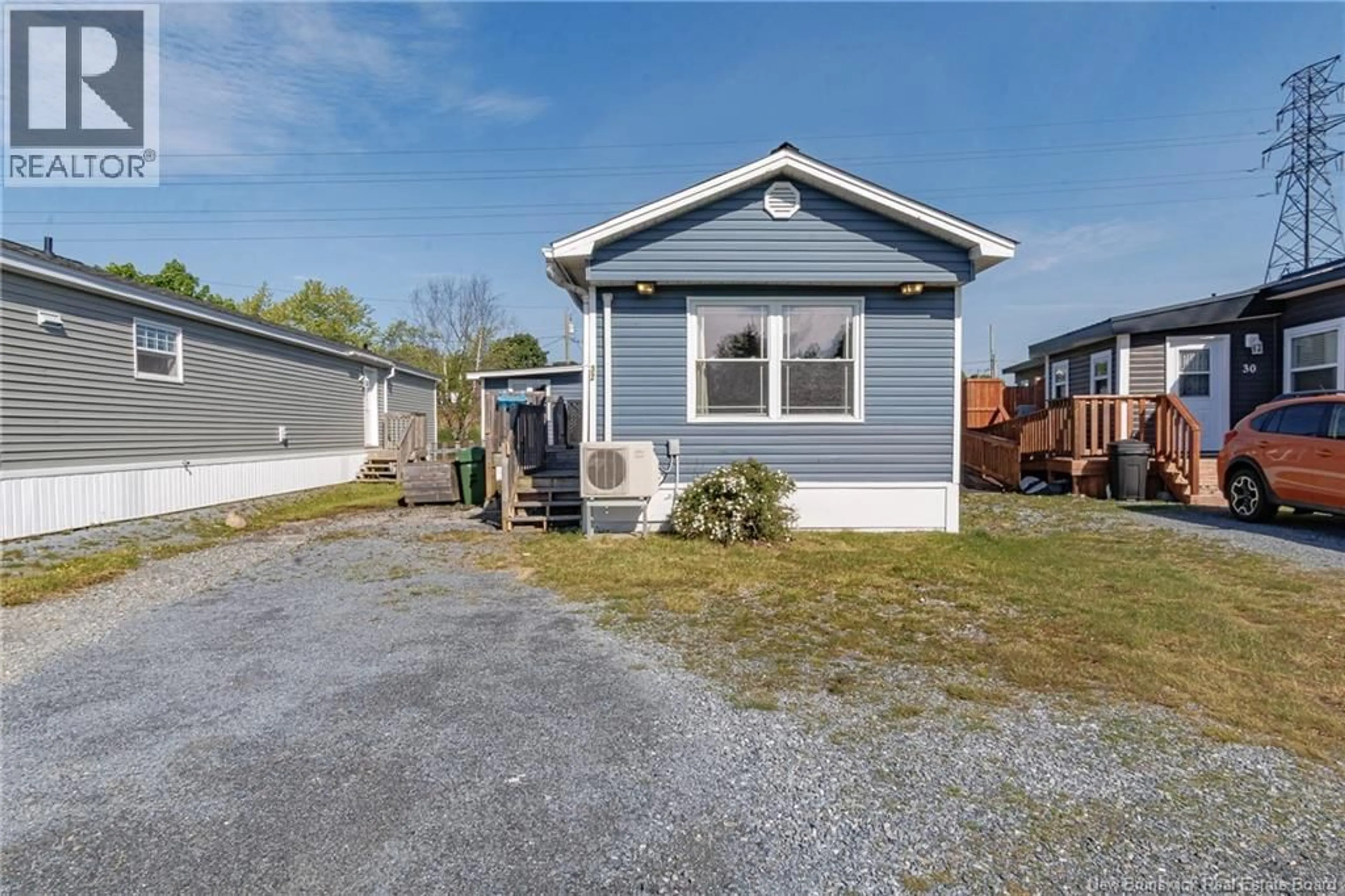Unknown for 32 VIOLET STREET, Saint John New Brunswick E2M5M3
