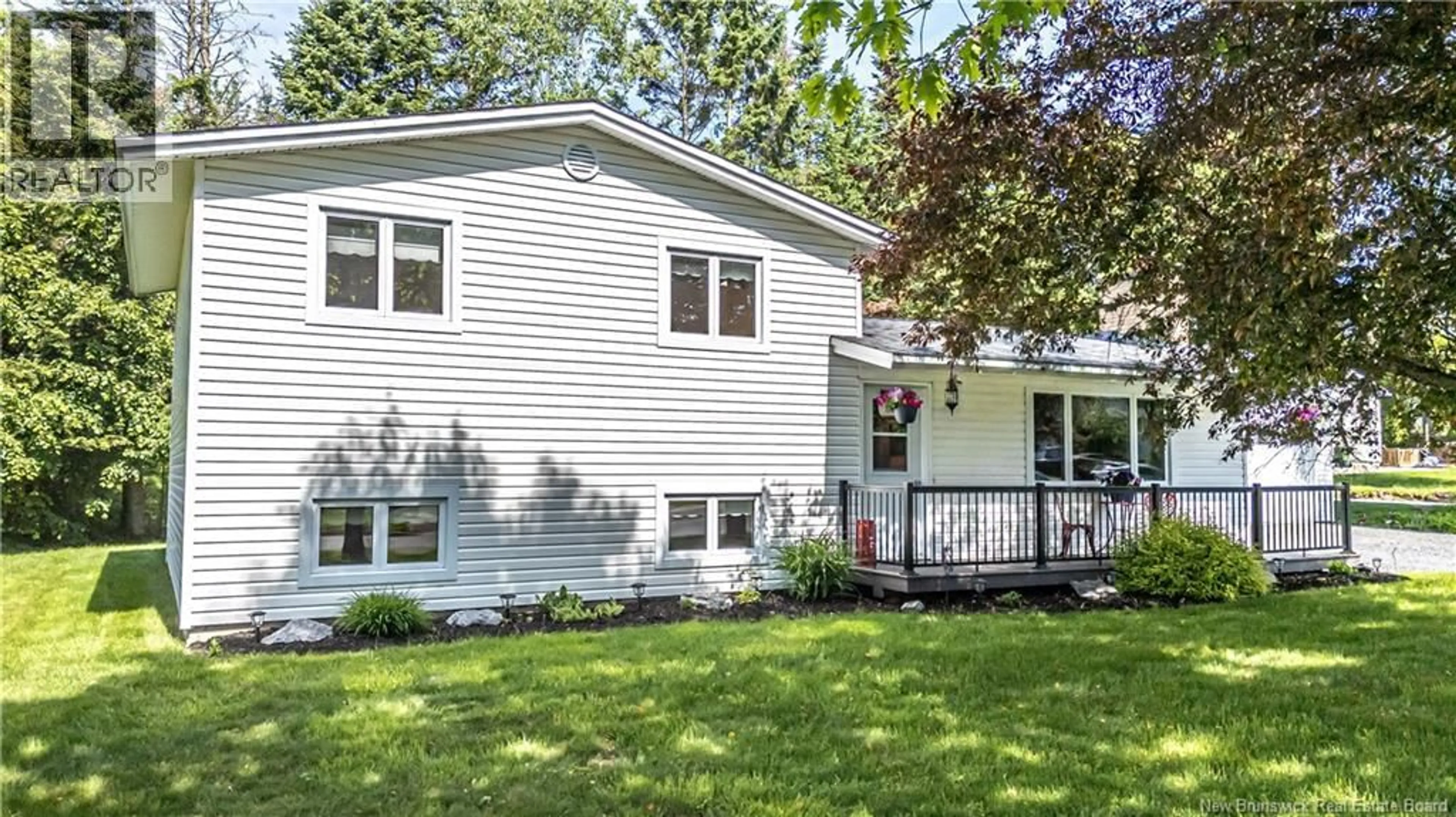 Home with vinyl exterior material, street for 5 GRANT STREET, Fredericton New Brunswick E3A4S4