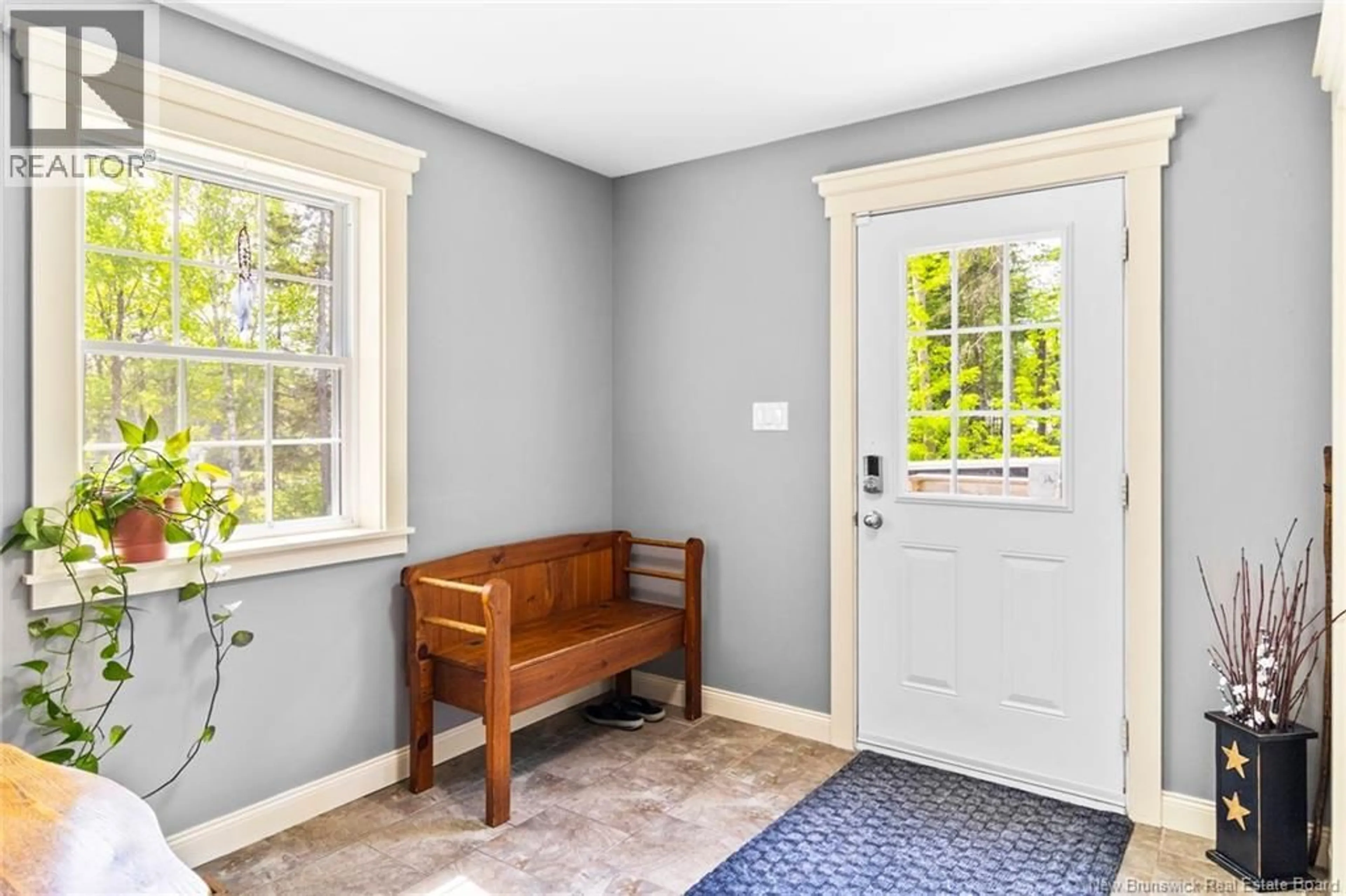 Indoor entryway for 199 WATTERS DRIVE, Noonan New Brunswick E3A6Y8