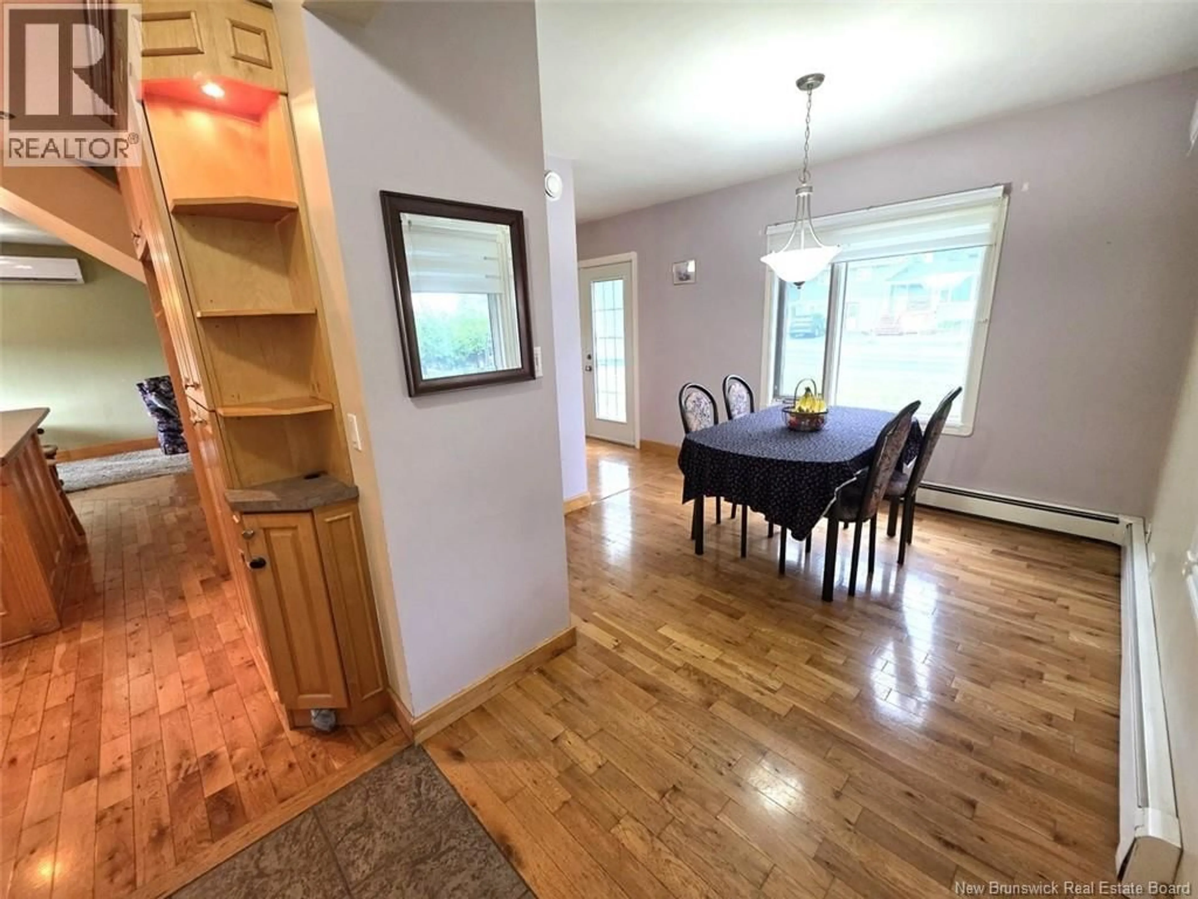 Dining room, wood/laminate floor for 542 SAINT-FRANCOIS STREET, Edmundston New Brunswick E3V1G8