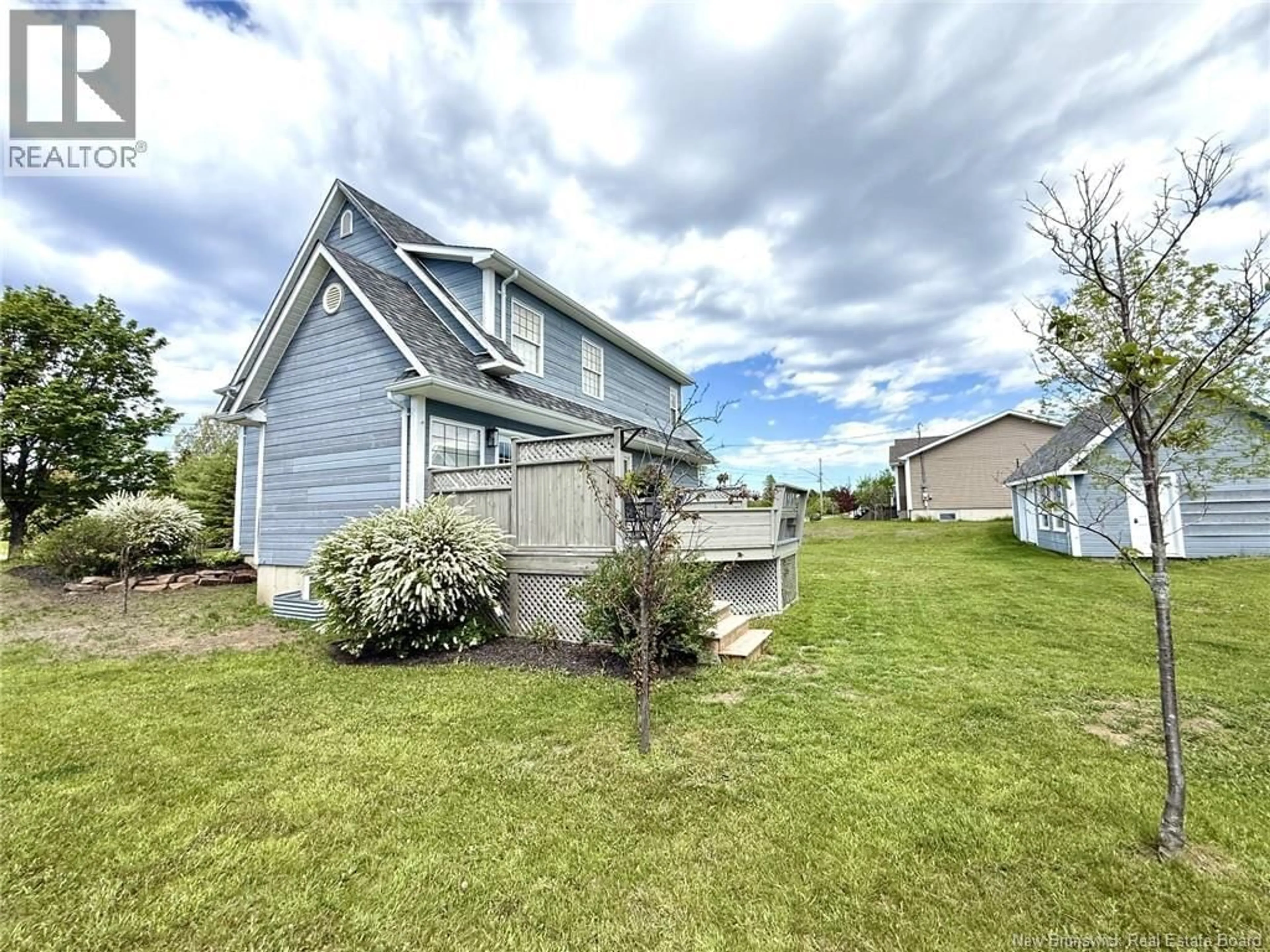 Home with vinyl exterior material, water/lake/river/ocean view for 256 RUE FOULEM, Caraquet New Brunswick E1W1A4