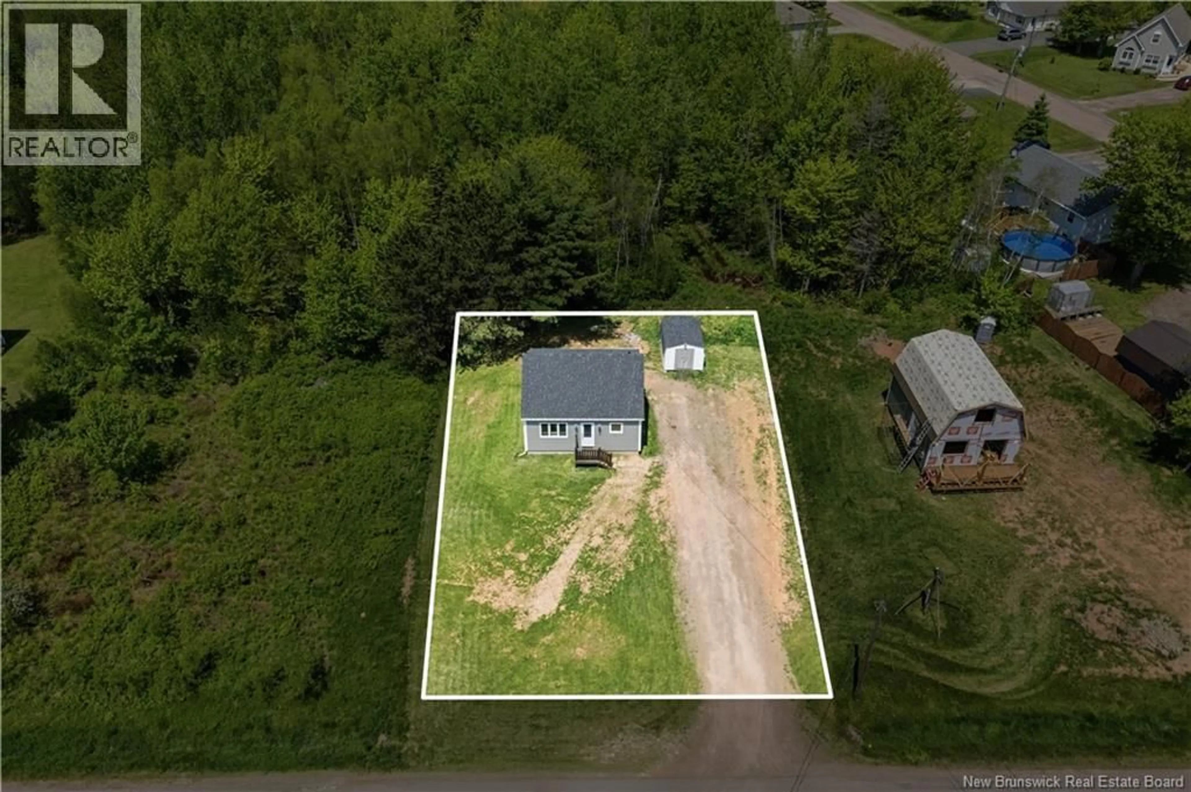 A pic from outside/outdoor area/front of a property/back of a property/a pic from drone, building for 128 CHEMIN TROIS-RUISSEAUX, Cap-Pelé New Brunswick E4N2B8