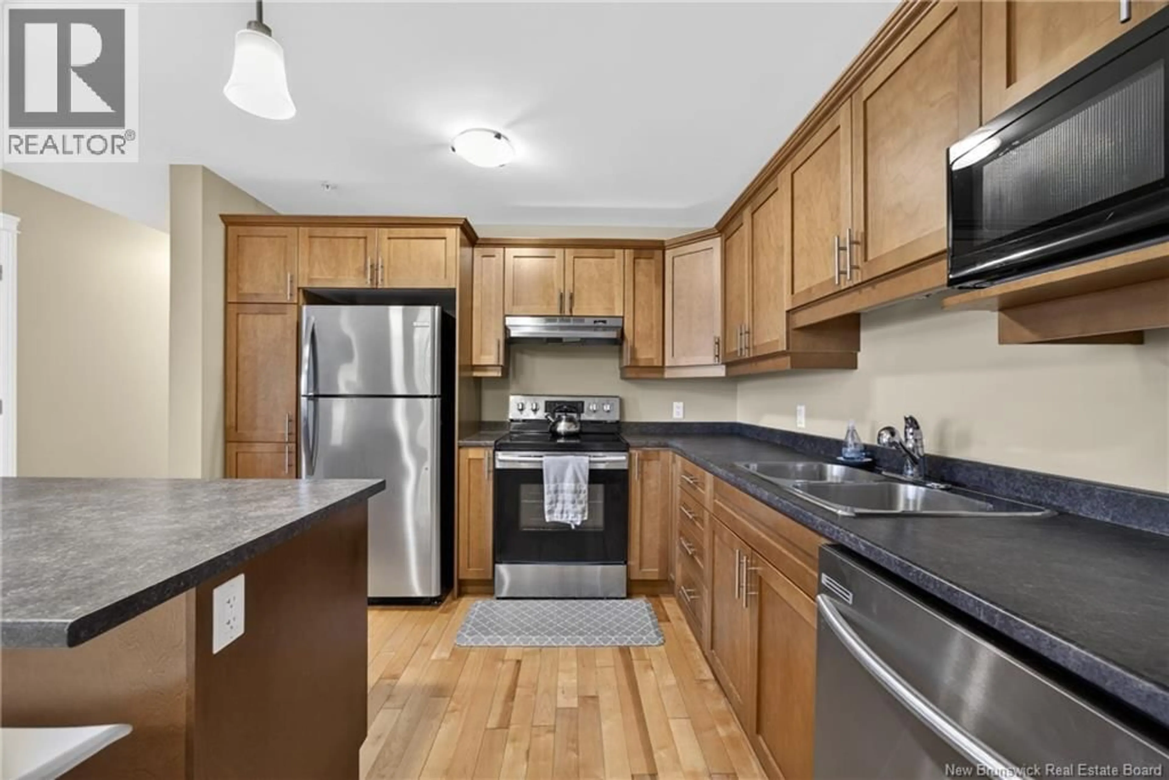 Standard kitchen, unknown for 204 - 65 BRAYSON BOULEVARD, Oromocto New Brunswick E2V0J2