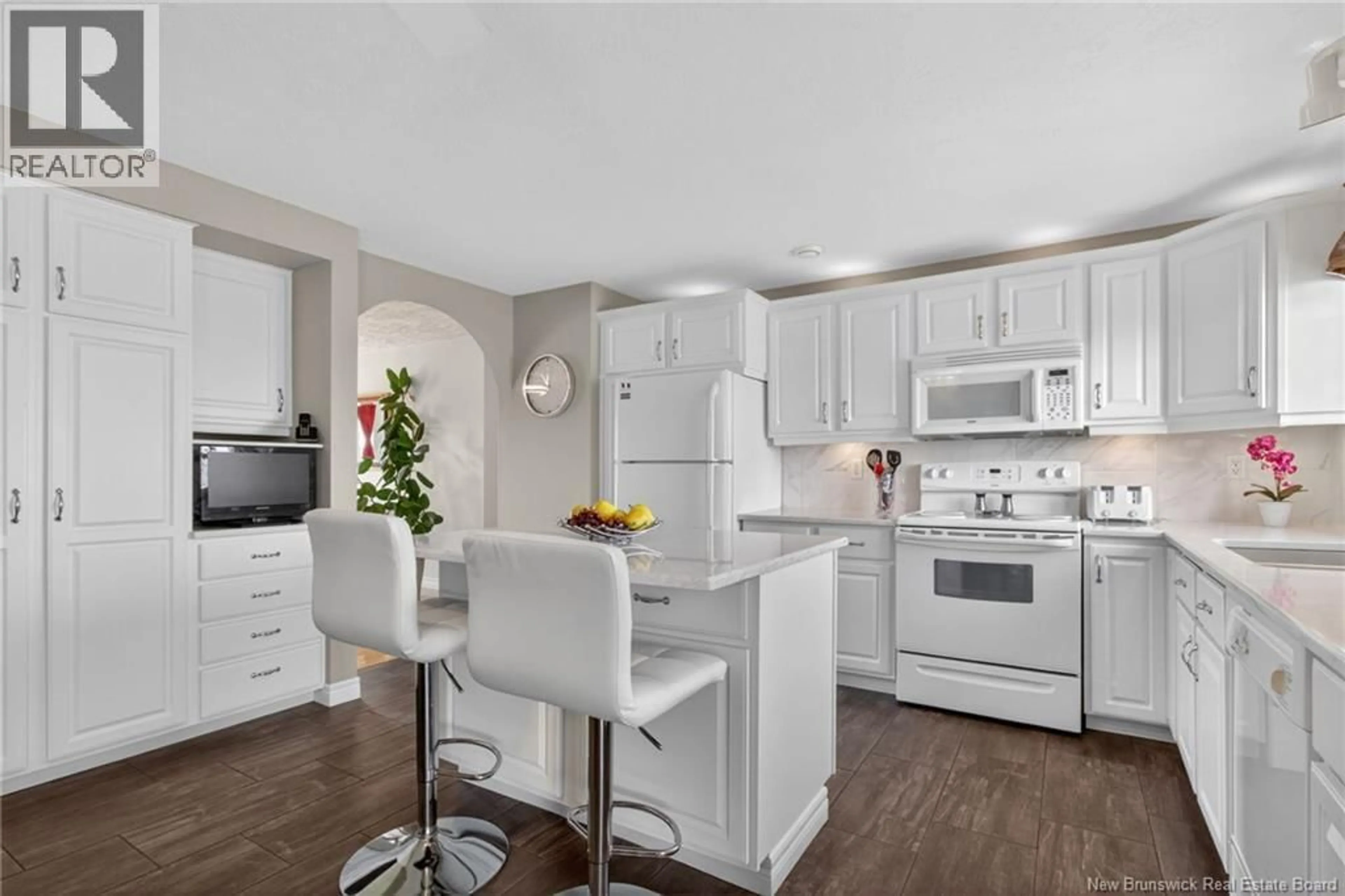 Open concept kitchen, unknown for 20 CORMIER CROSS ROAD, Cocagne New Brunswick E4R2J2