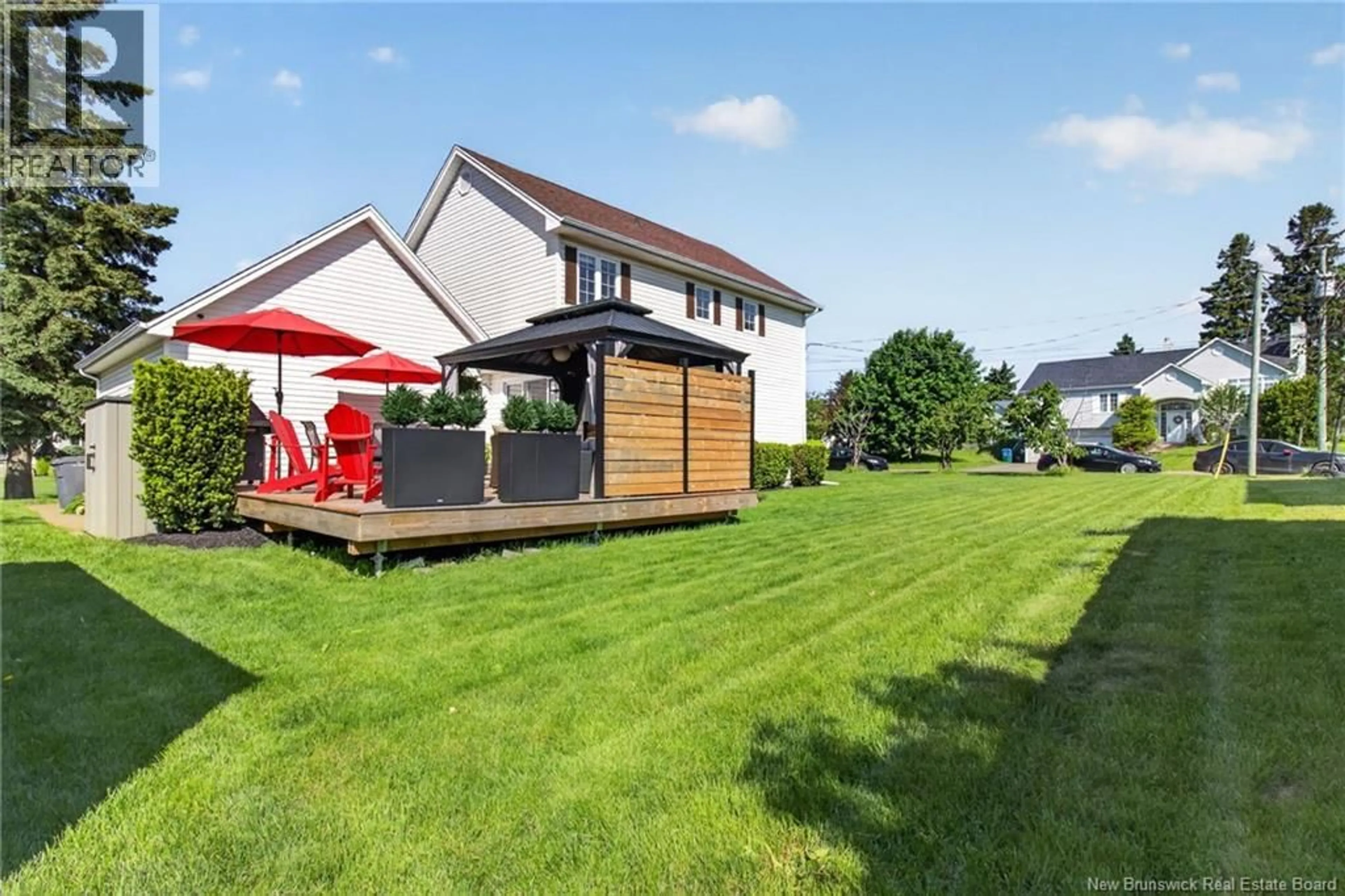 Patio, street for 35 FRIZZELL, Moncton New Brunswick E1A6Y5