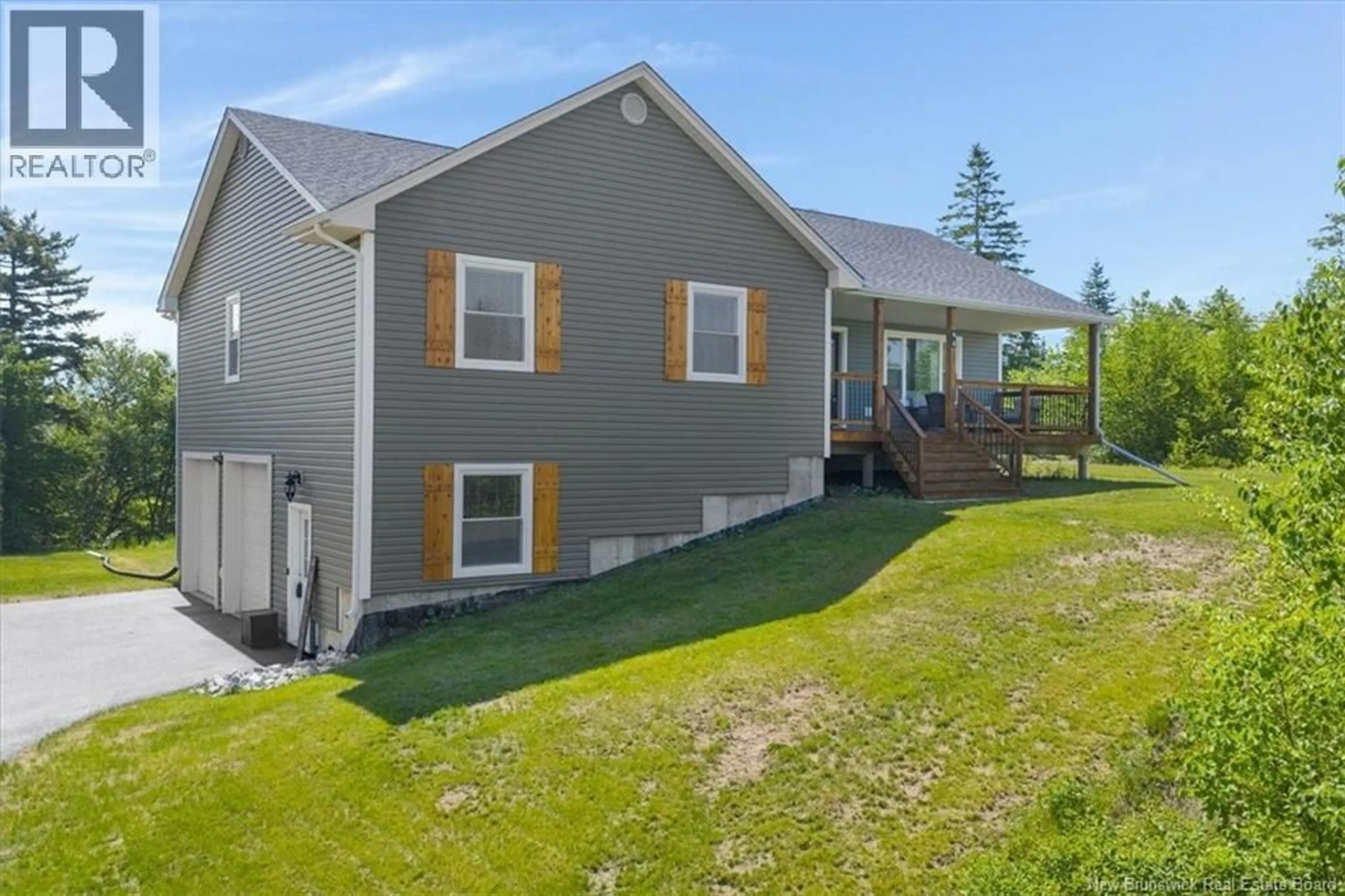 Home with vinyl exterior material, unknown for 44 SKY VIEW TERRACE, Quispamsis New Brunswick E2S0B7