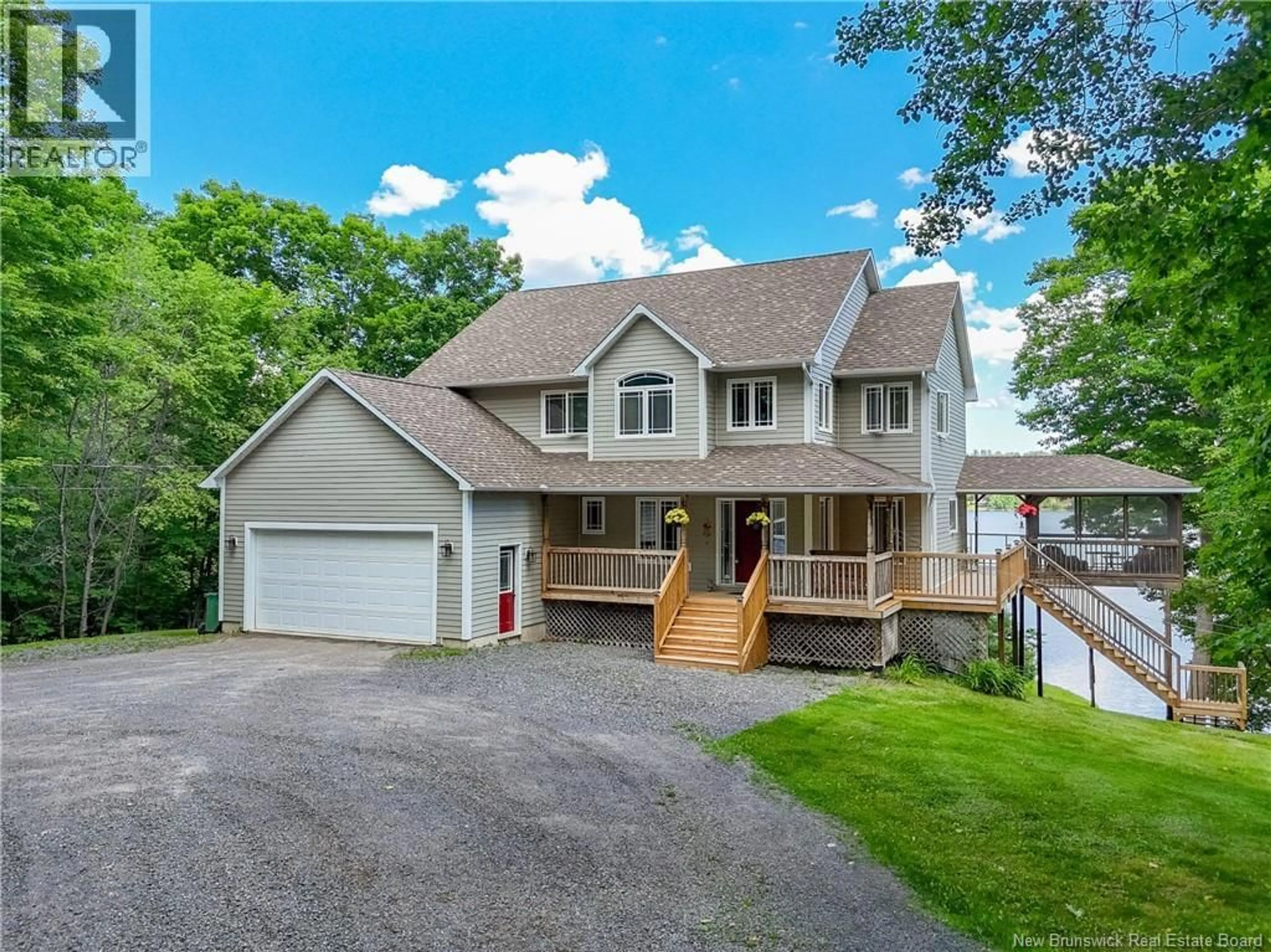 A pic from outside/outdoor area/front of a property/back of a property/a pic from drone, water/lake/river/ocean view for 1579 ROUTE 105, Fredericton New Brunswick E6L1C2