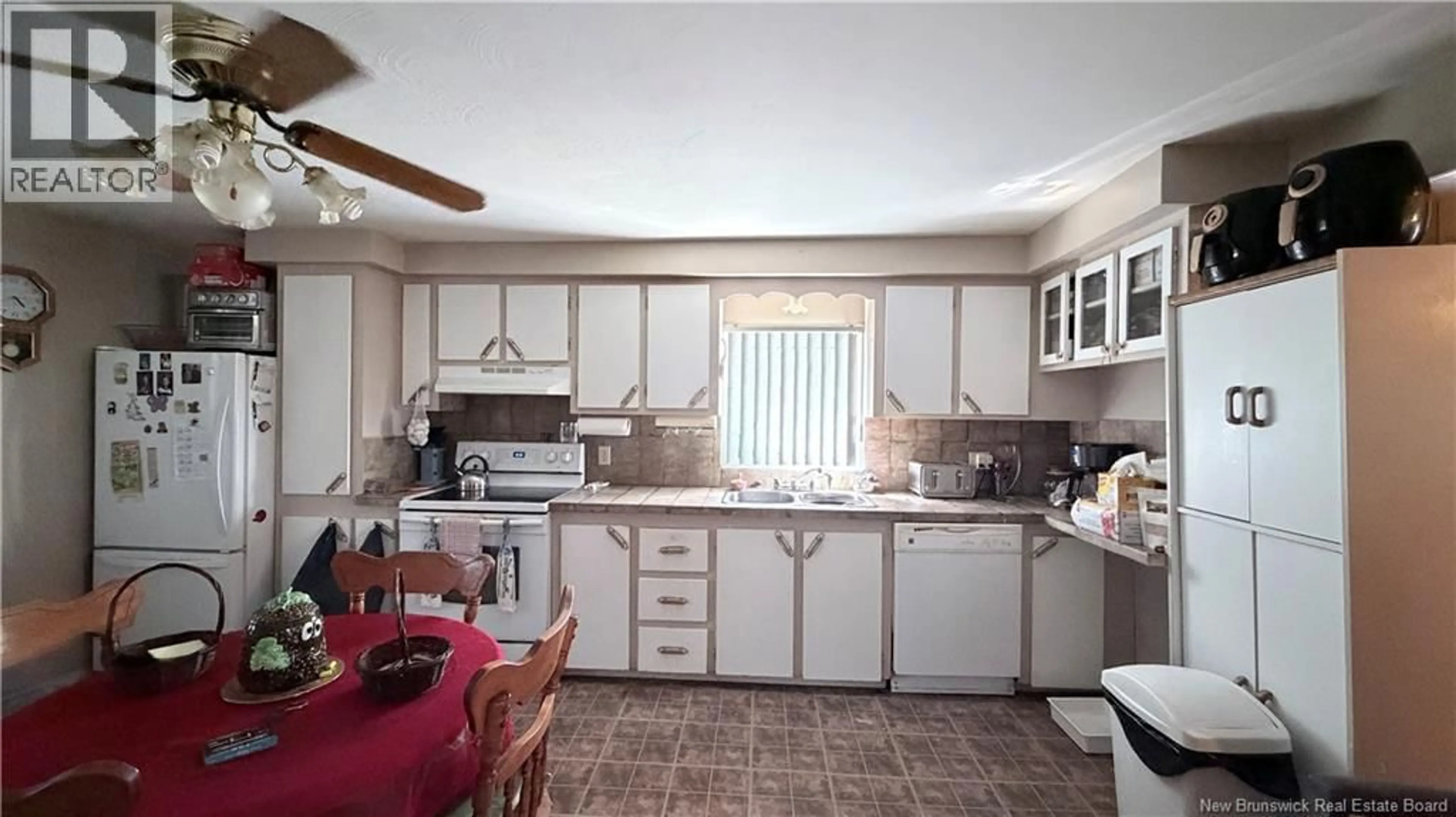 Standard kitchen, ceramic/tile floor for 496 PRINCIPAL, Clair New Brunswick E7A2G7