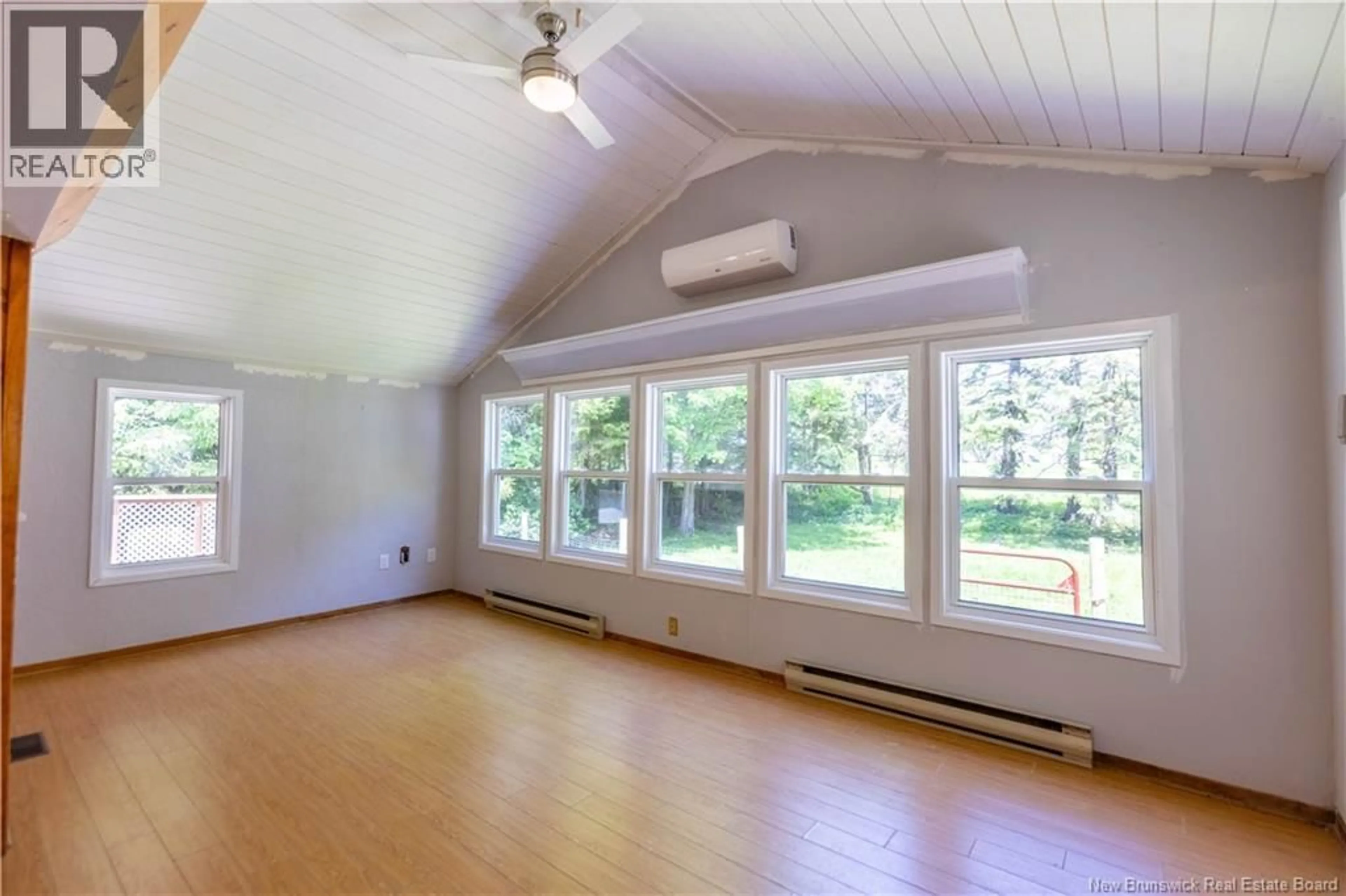 A pic of a room for 21 PLEASANT STREET, Sackville New Brunswick E4L4E7