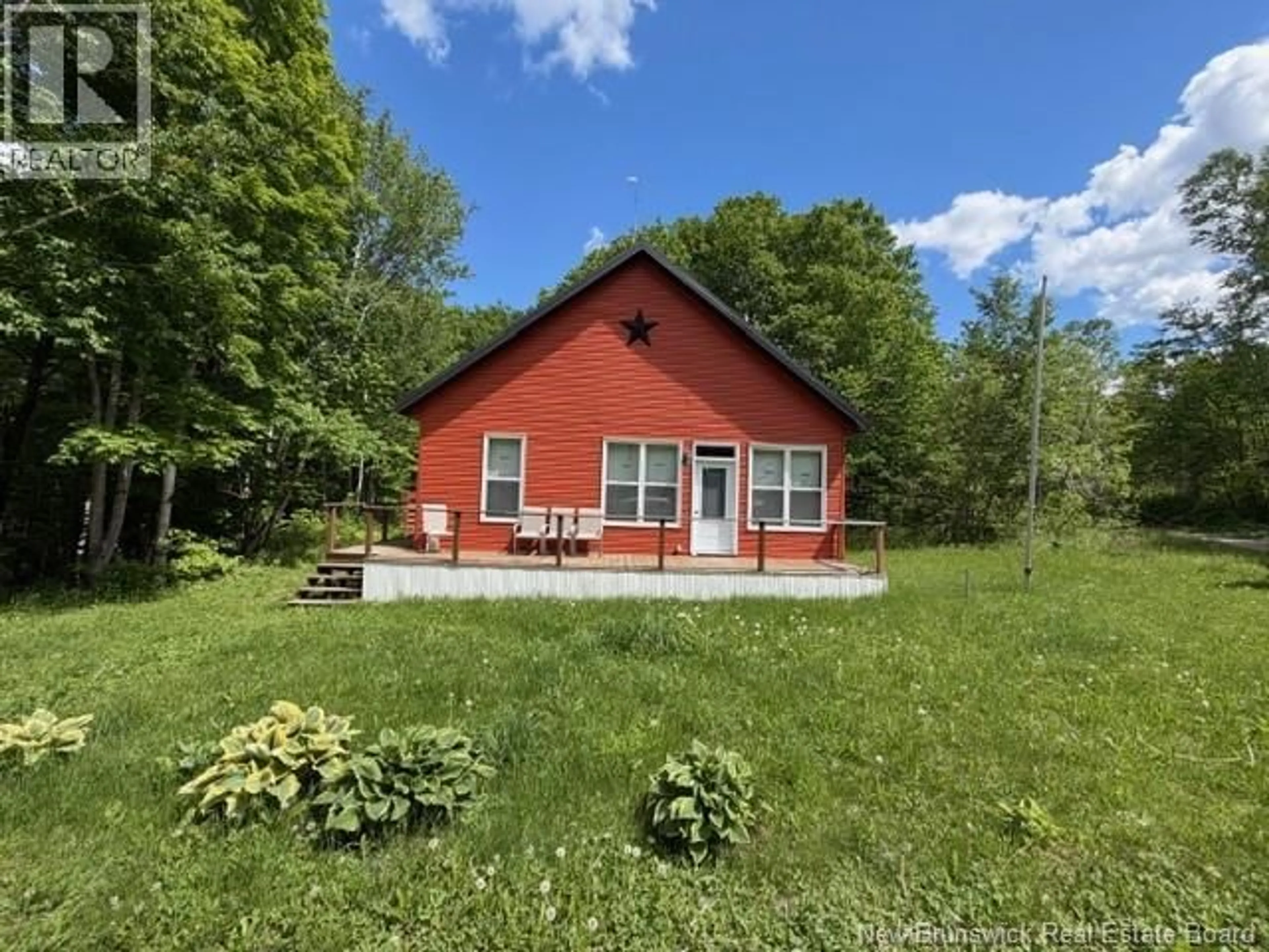 A pic from outside/outdoor area/front of a property/back of a property/a pic from drone, unknown for 10 WOODS RD, Balmoral New Brunswick E8E1L5