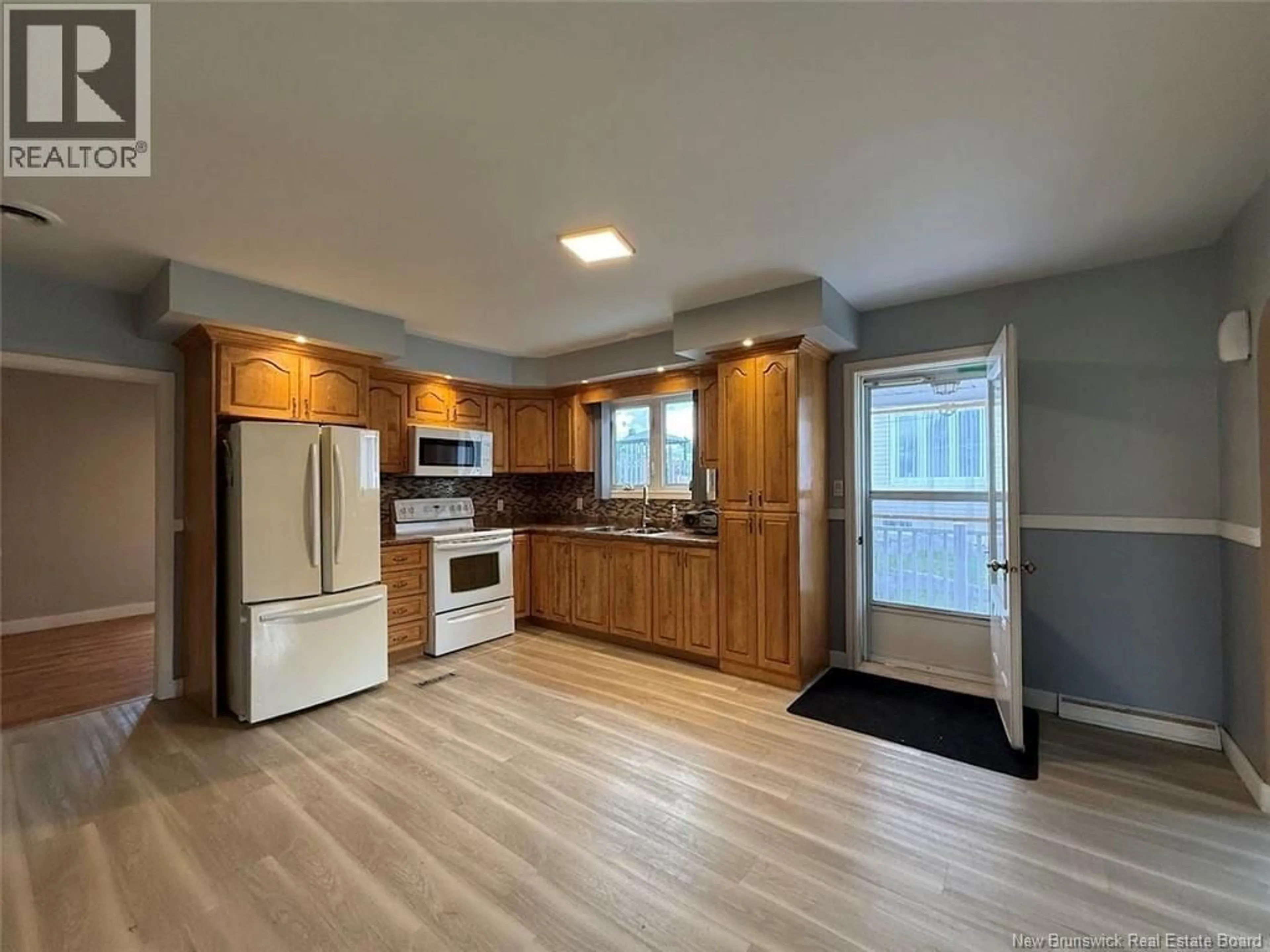 Open concept kitchen, unknown for 101 RUE PRINCIPALE ROAD, Rivière-Verte New Brunswick E7C2V1