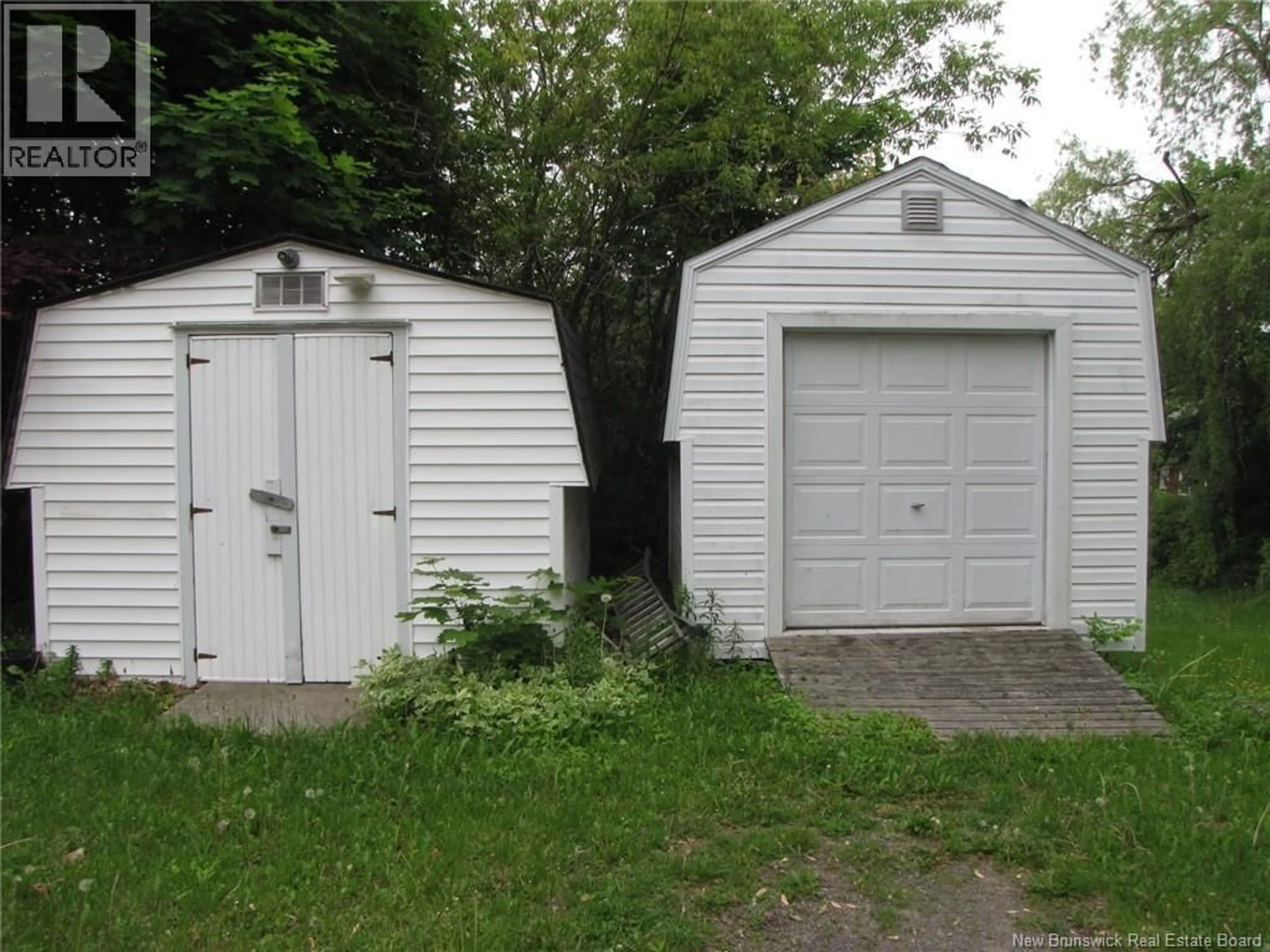 Shed for 210-212 PLEASANT STREET, Moncton New Brunswick E1A2V7