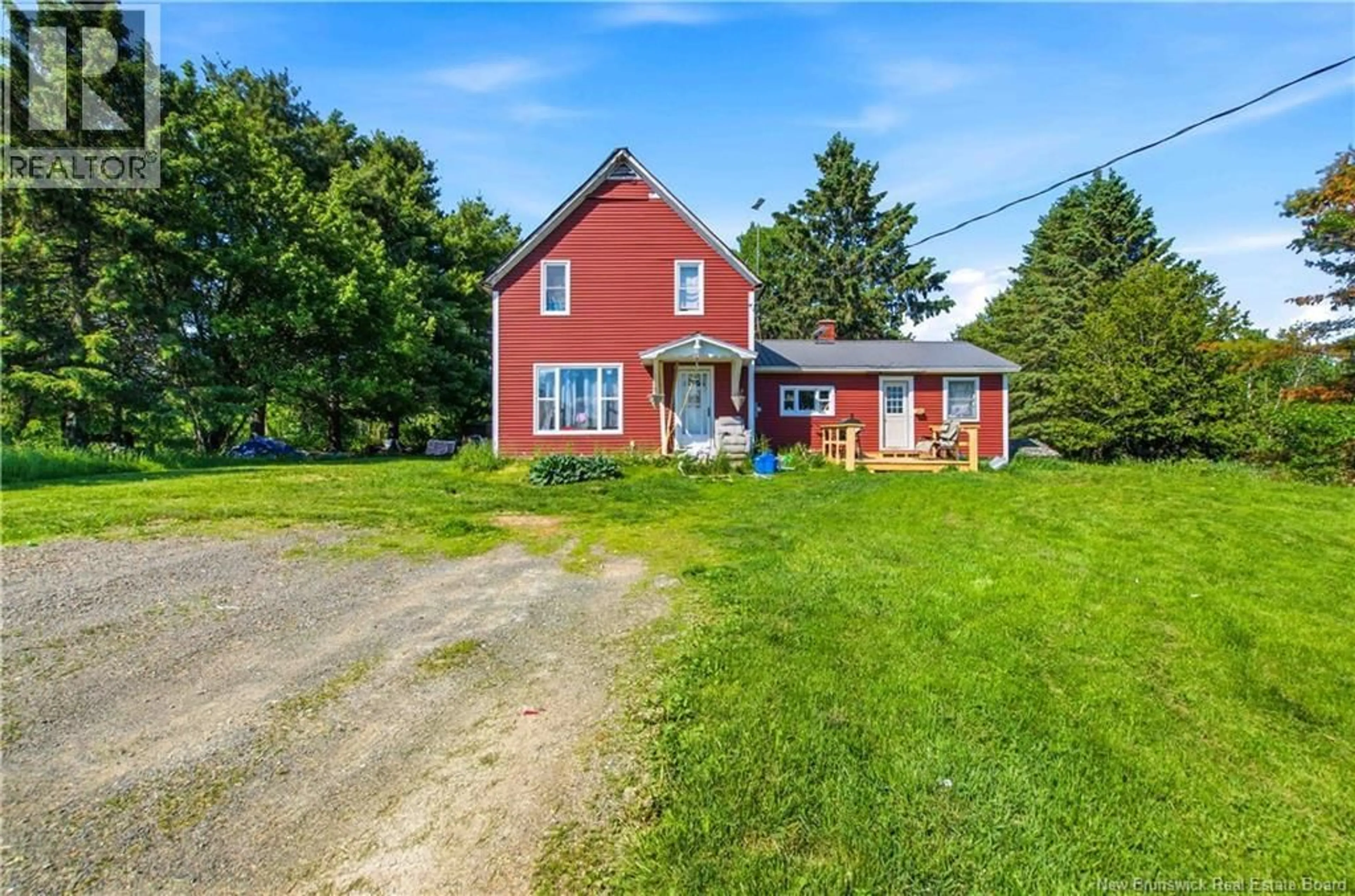 A pic from outside/outdoor area/front of a property/back of a property/a pic from drone, street for 2770 ROUTE 104, Middle Hainesville New Brunswick E6E1H2