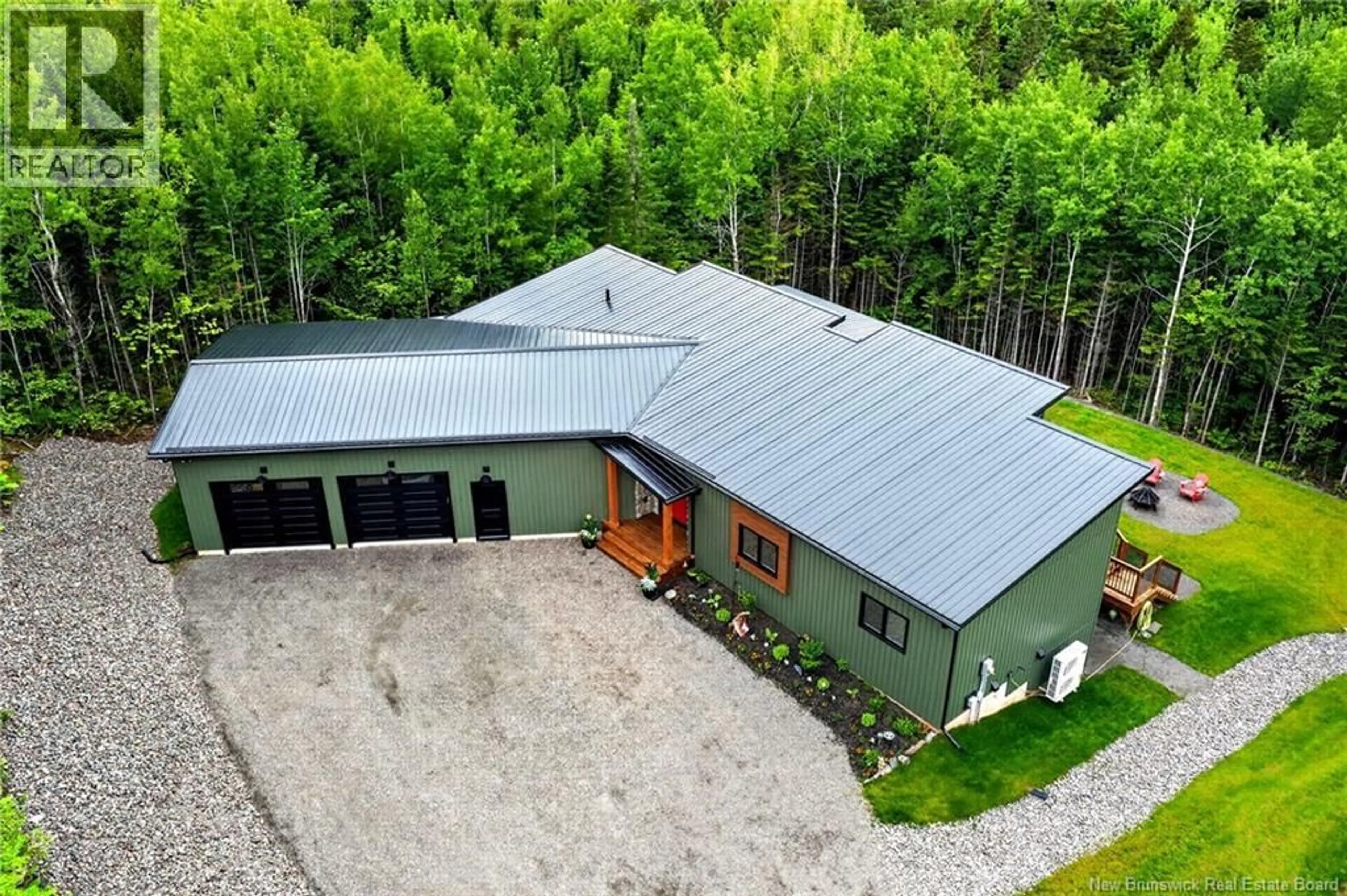A pic from outside/outdoor area/front of a property/back of a property/a pic from drone, building for 10 ORCHARD AVENUE, Irishtown New Brunswick E1H0N5