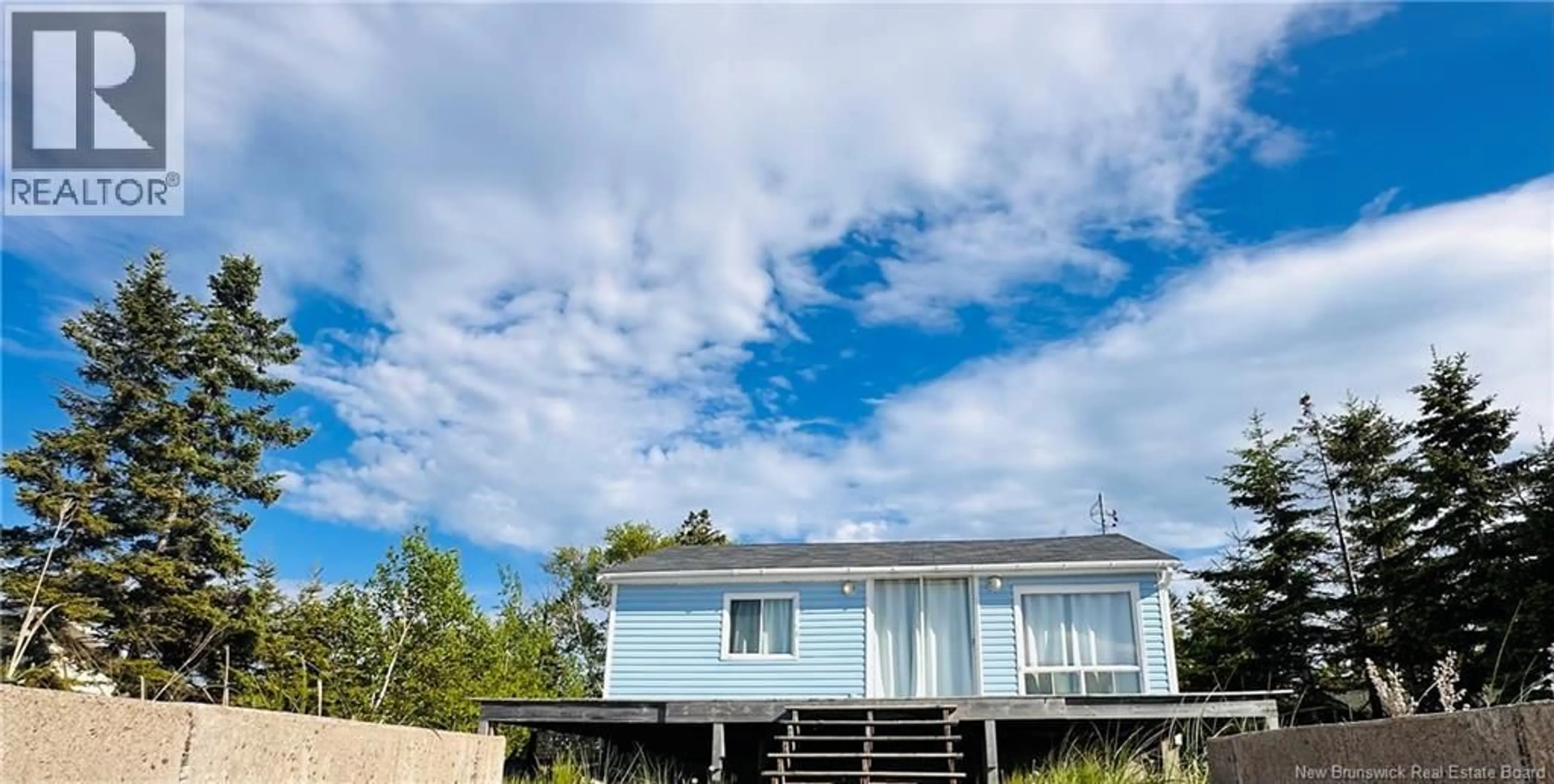 A pic from outside/outdoor area/front of a property/back of a property/a pic from drone, water/lake/river/ocean view for 345 BAYSHORE DRIVE, Bathurst New Brunswick E2A6A5