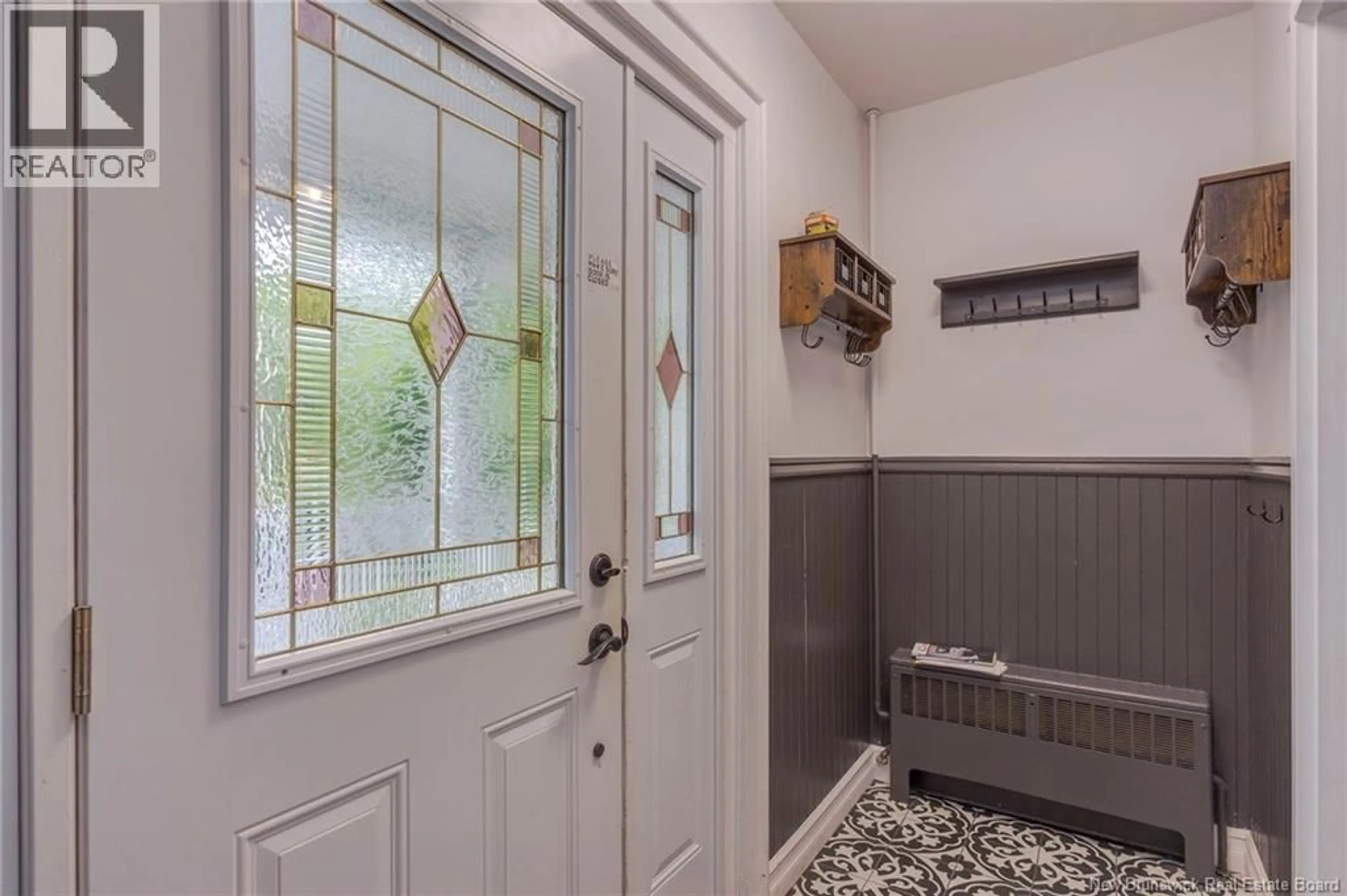 Indoor entryway for 5A GLENBURN COURT, Saint John New Brunswick E2K3Y8