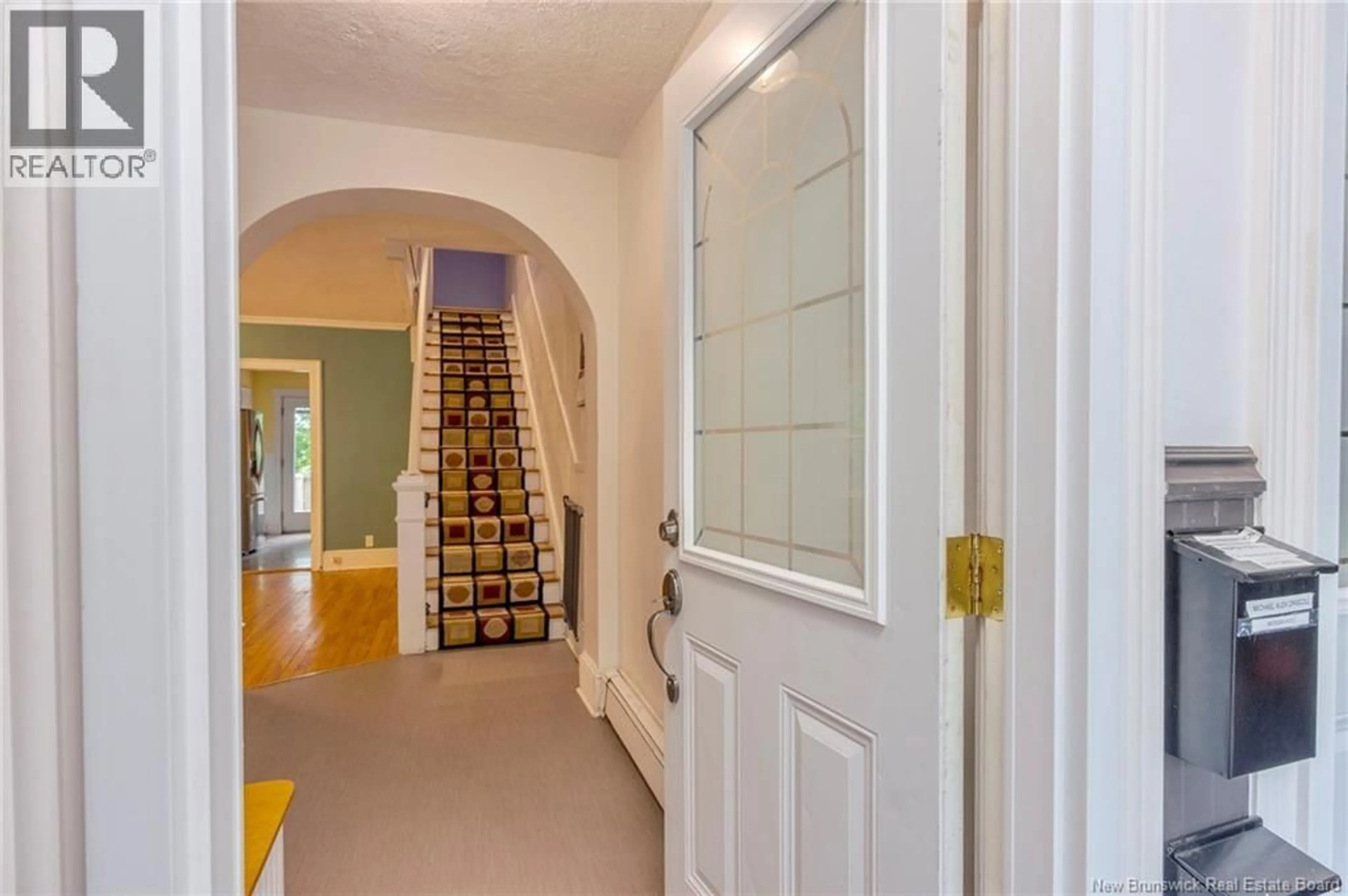Indoor foyer for 5A GLENBURN COURT, Saint John New Brunswick E2K3Y8
