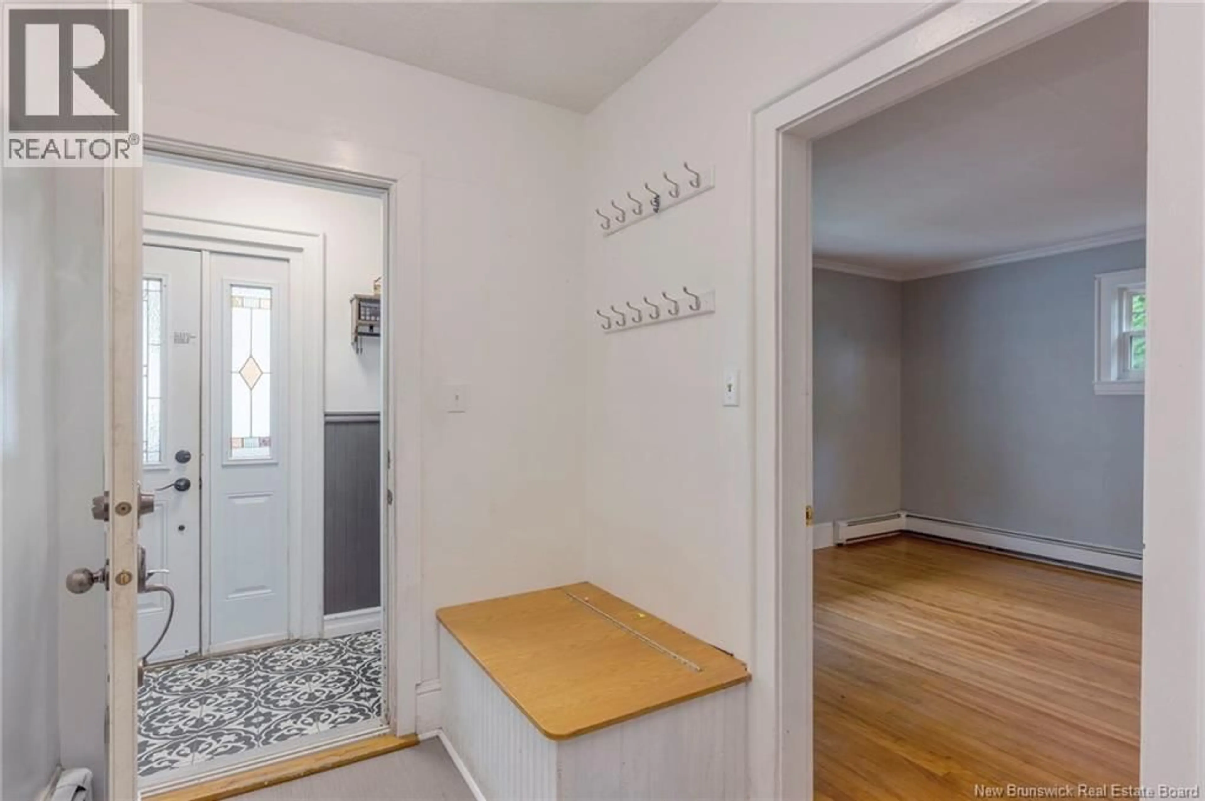 Indoor entryway for 5A GLENBURN COURT, Saint John New Brunswick E2K3Y8