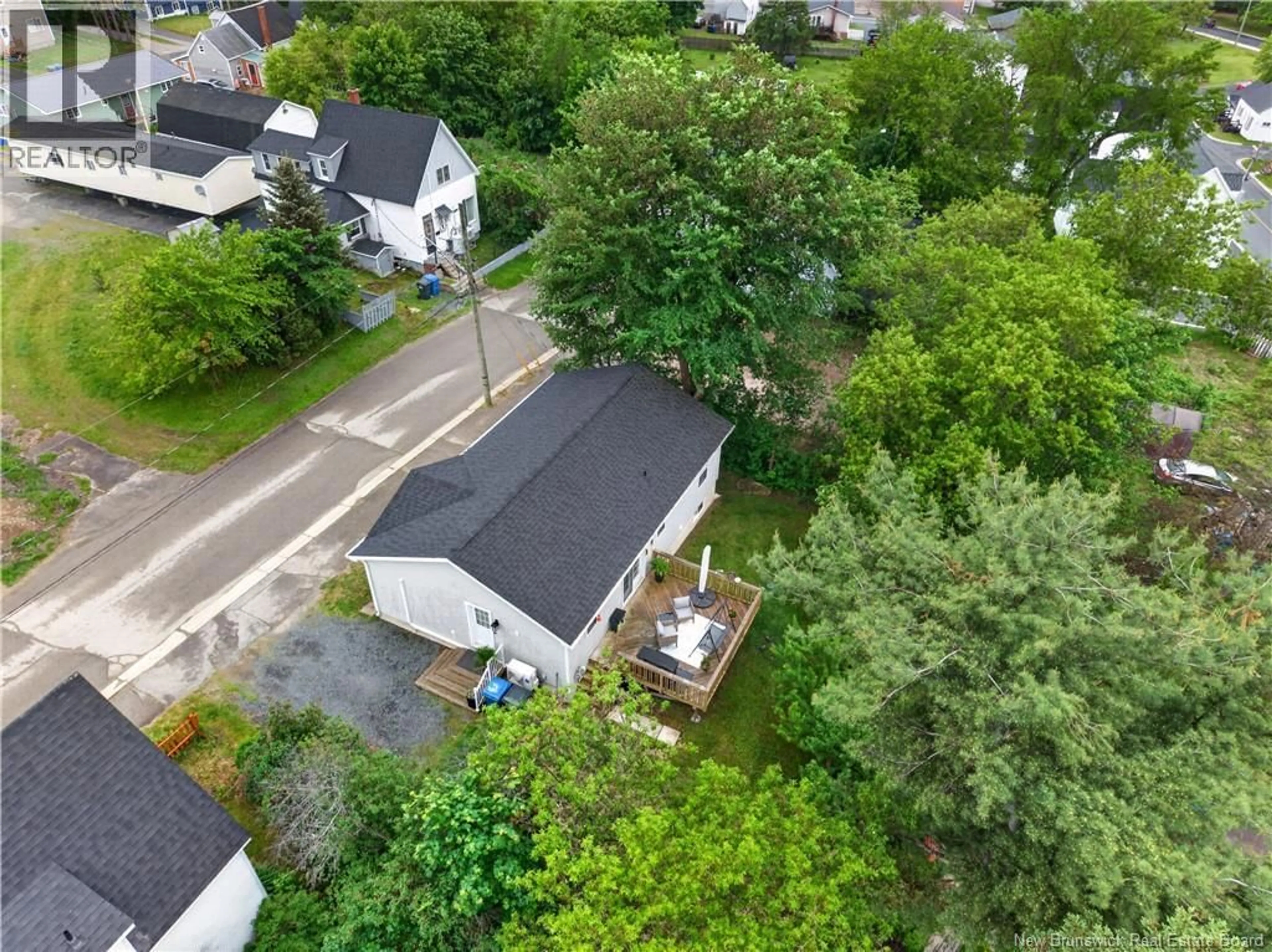 A pic from outside/outdoor area/front of a property/back of a property/a pic from drone, street for 17 CENTRE STREET, Miramichi New Brunswick E1N1K4