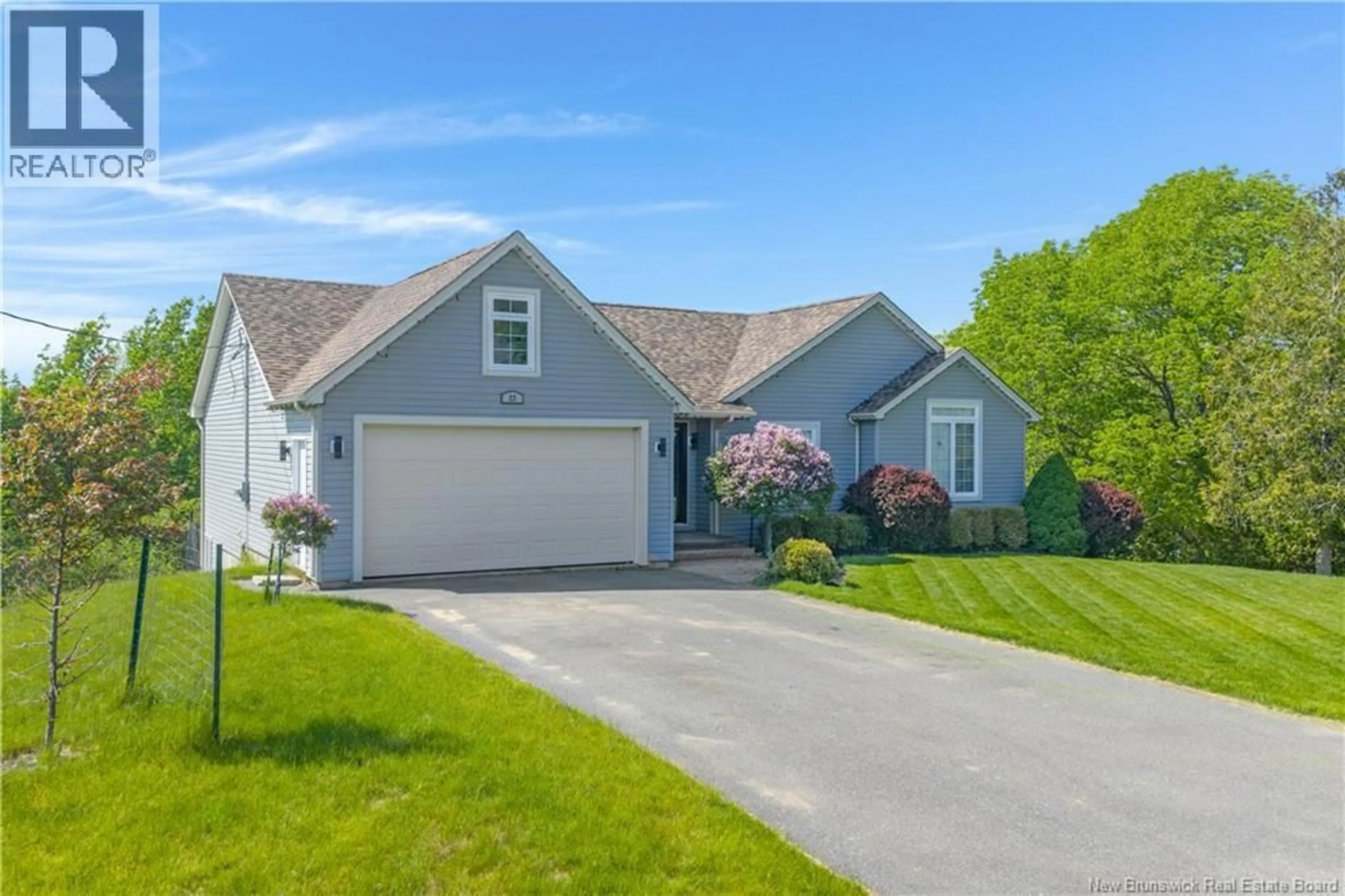 Home with vinyl exterior material, street for 23 BONANZA DRIVE, Quispamsis New Brunswick E2E1K6