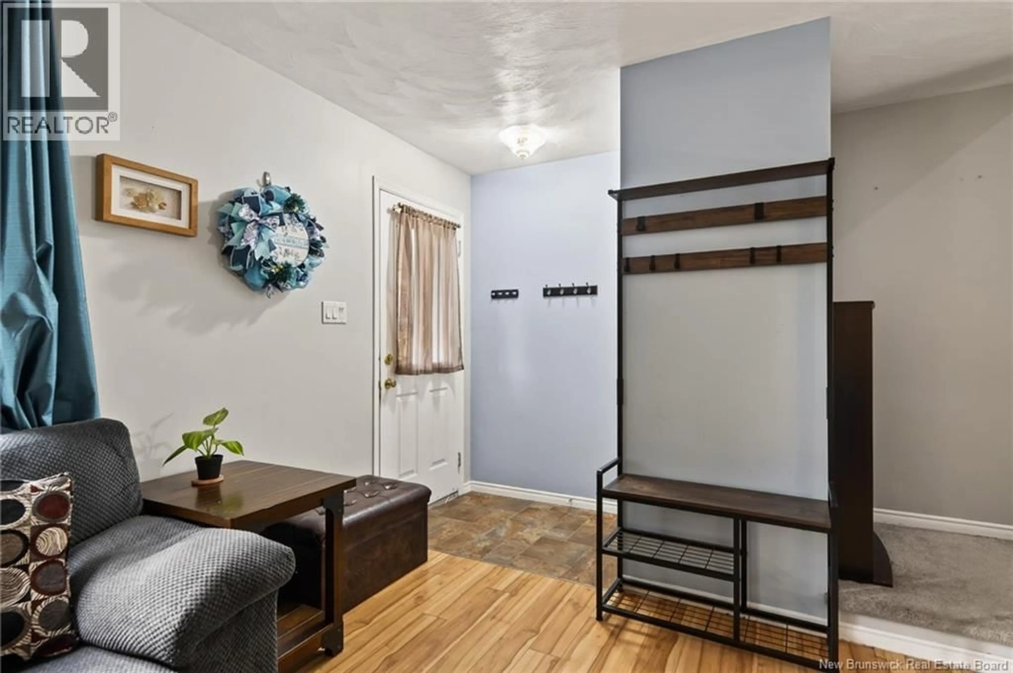 Indoor entryway for 233 KENDRA STREET, Moncton New Brunswick E1C8Y4