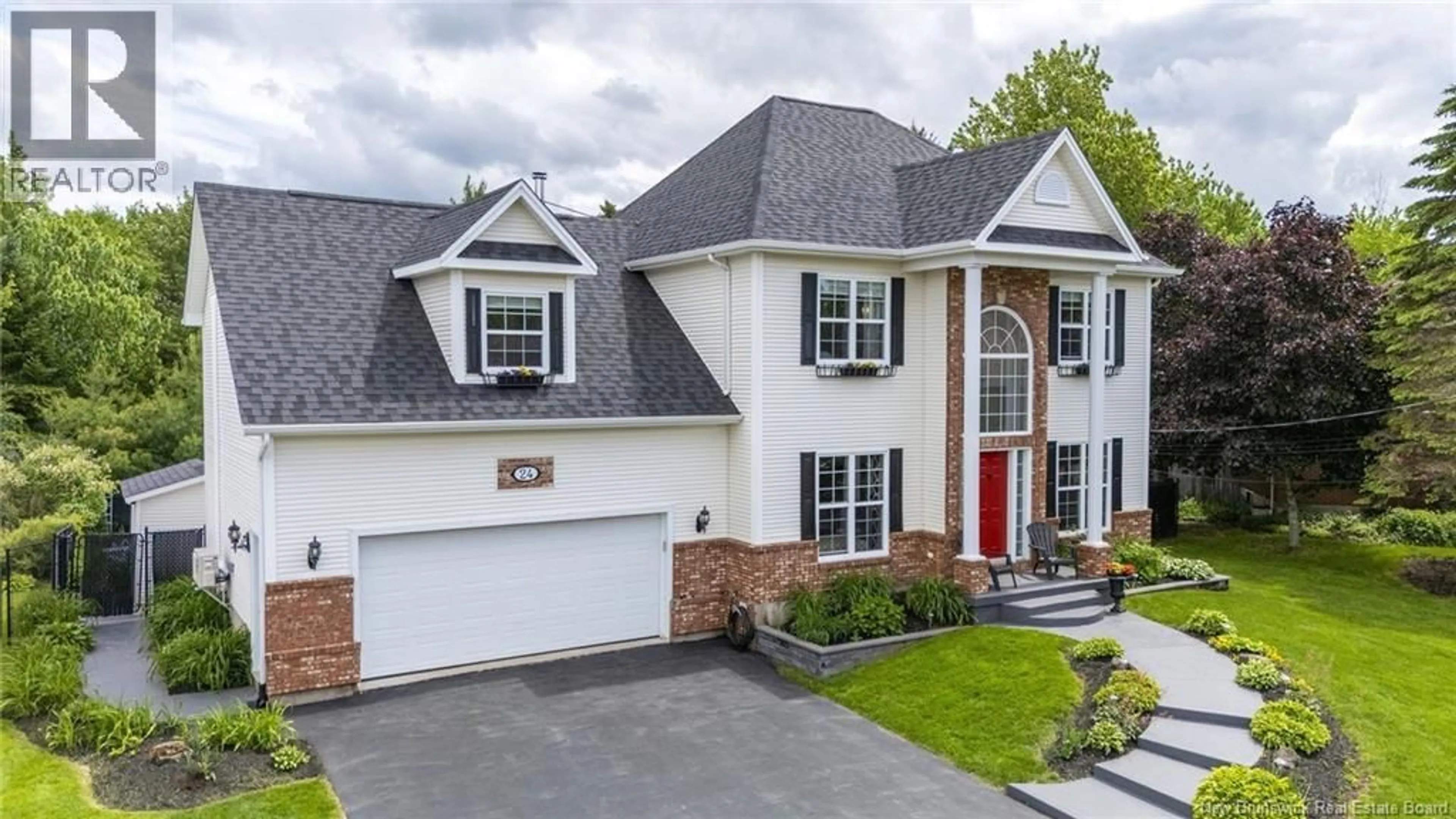 Home with vinyl exterior material, street for 24 MCKNIGHT COURT, Moncton New Brunswick E1A6P2