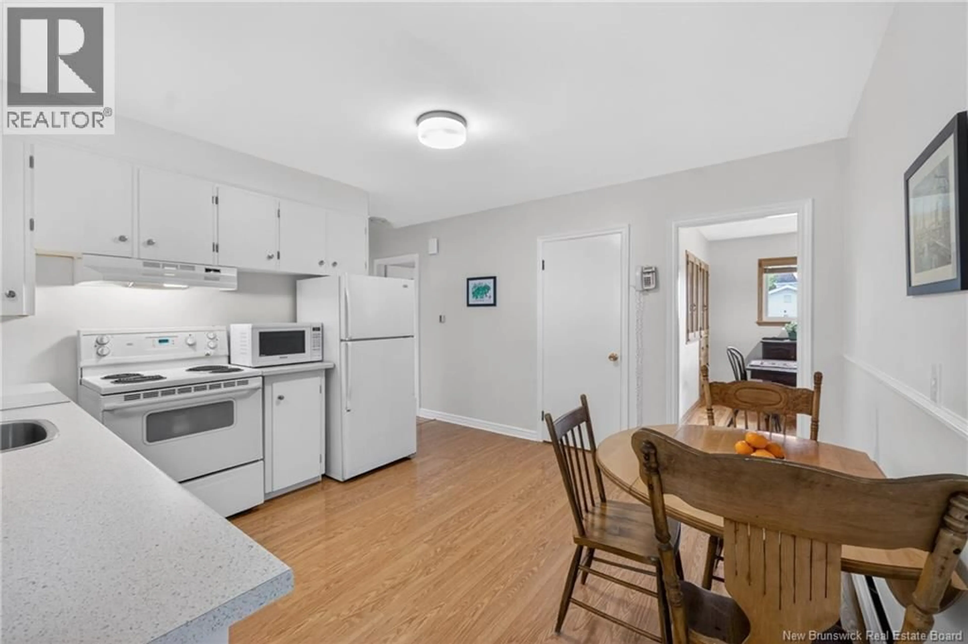 Standard kitchen, unknown for 17 HAZELTON AVENUE, Moncton New Brunswick E1A4J5
