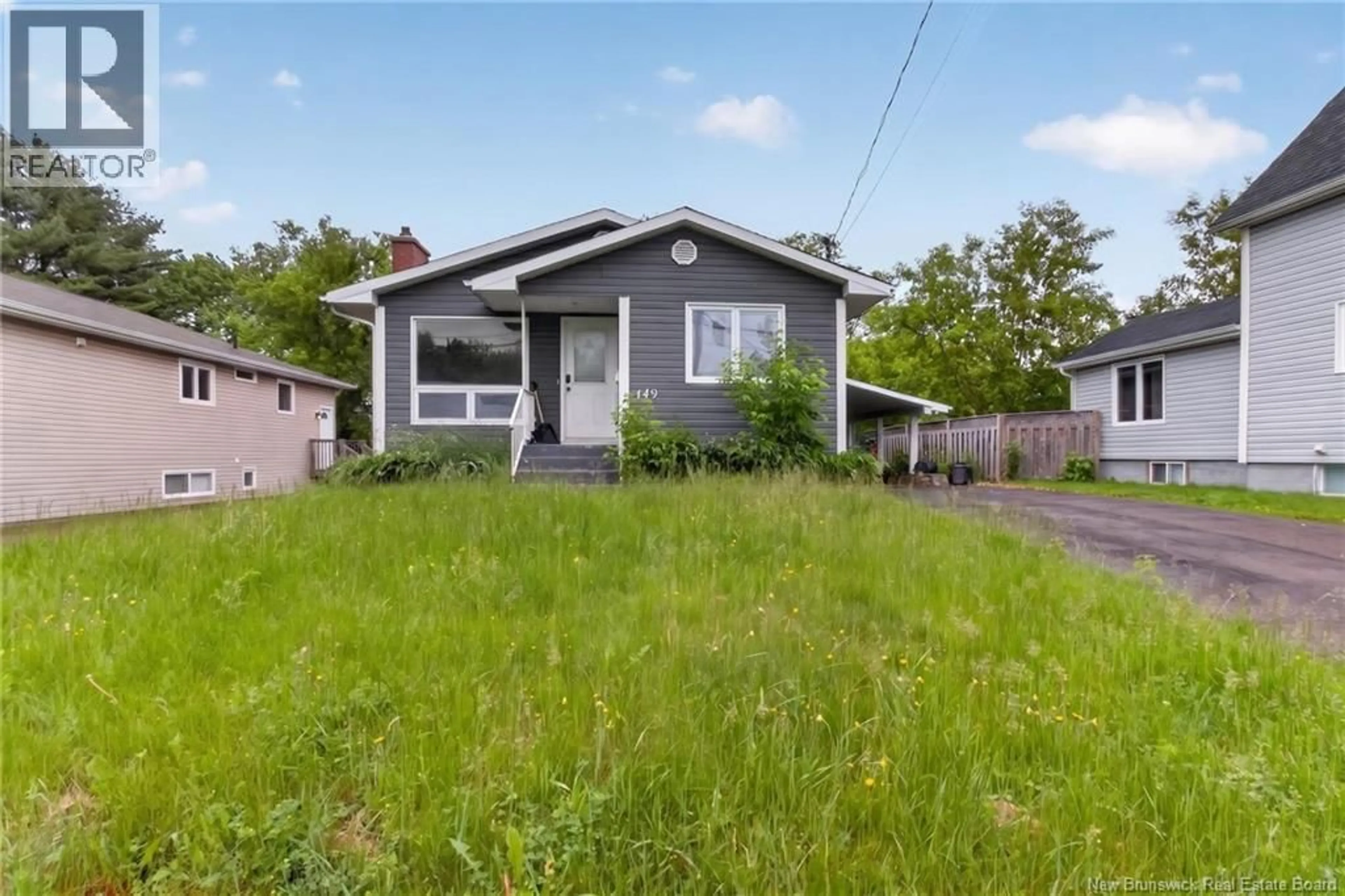 Home with vinyl exterior material, street for 149 BROADWAY STREET, Moncton New Brunswick E1A3Y3