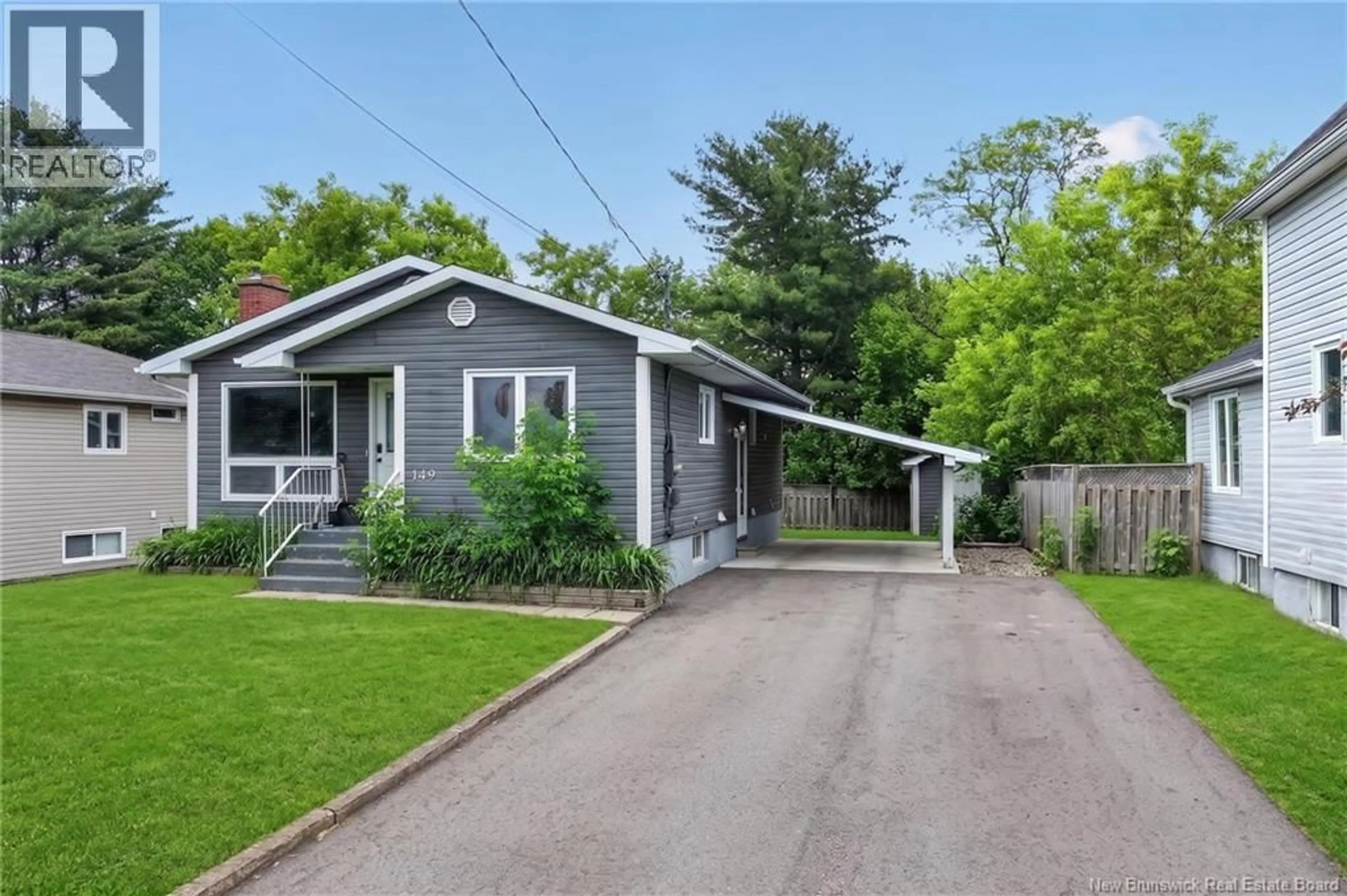 Home with vinyl exterior material, street for 149 BROADWAY STREET, Moncton New Brunswick E1A3Y3