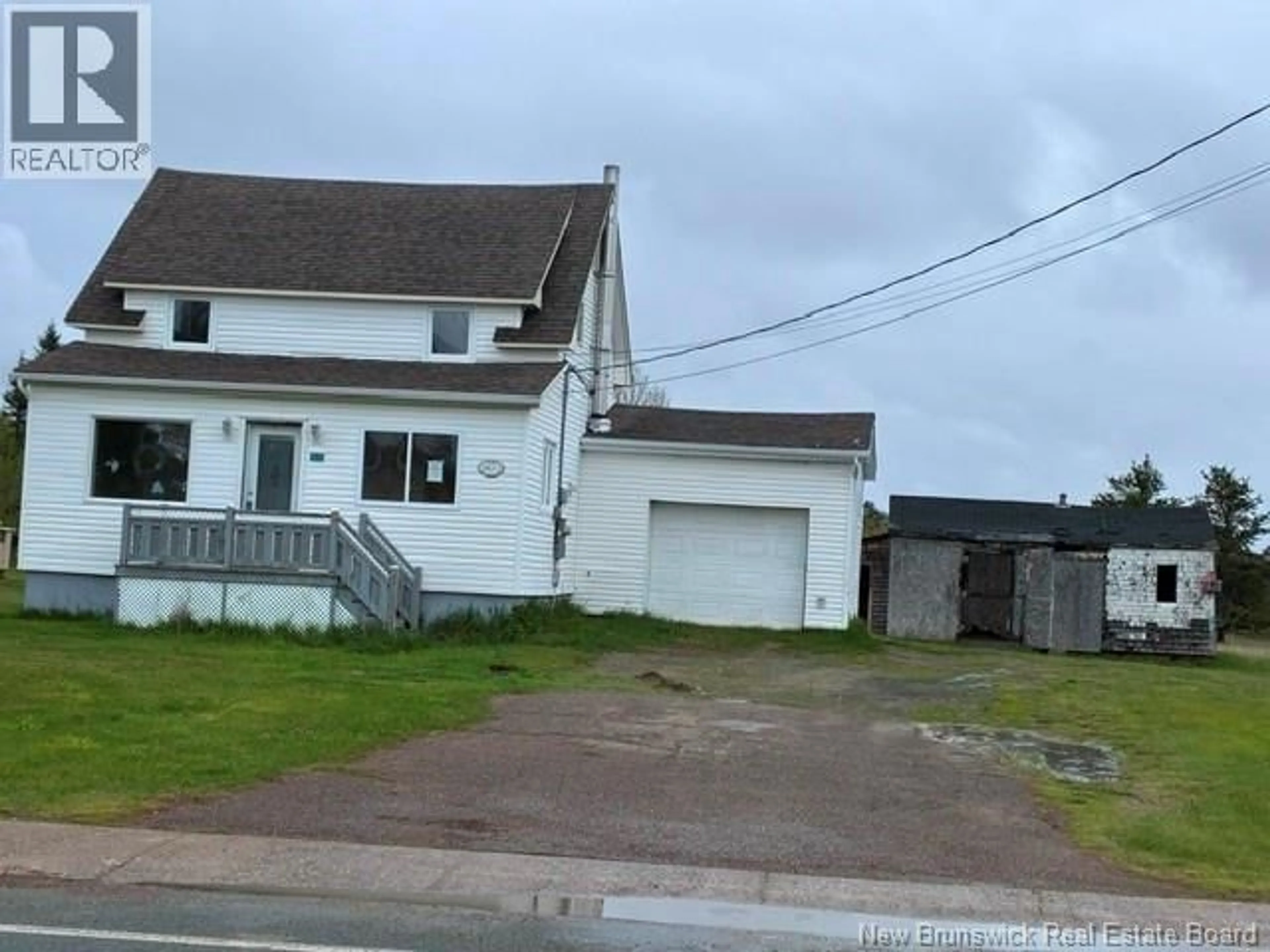 A pic from outside/outdoor area/front of a property/back of a property/a pic from drone, street for 3673 MORAIS, Bas-Caraquet New Brunswick E1W5Y1