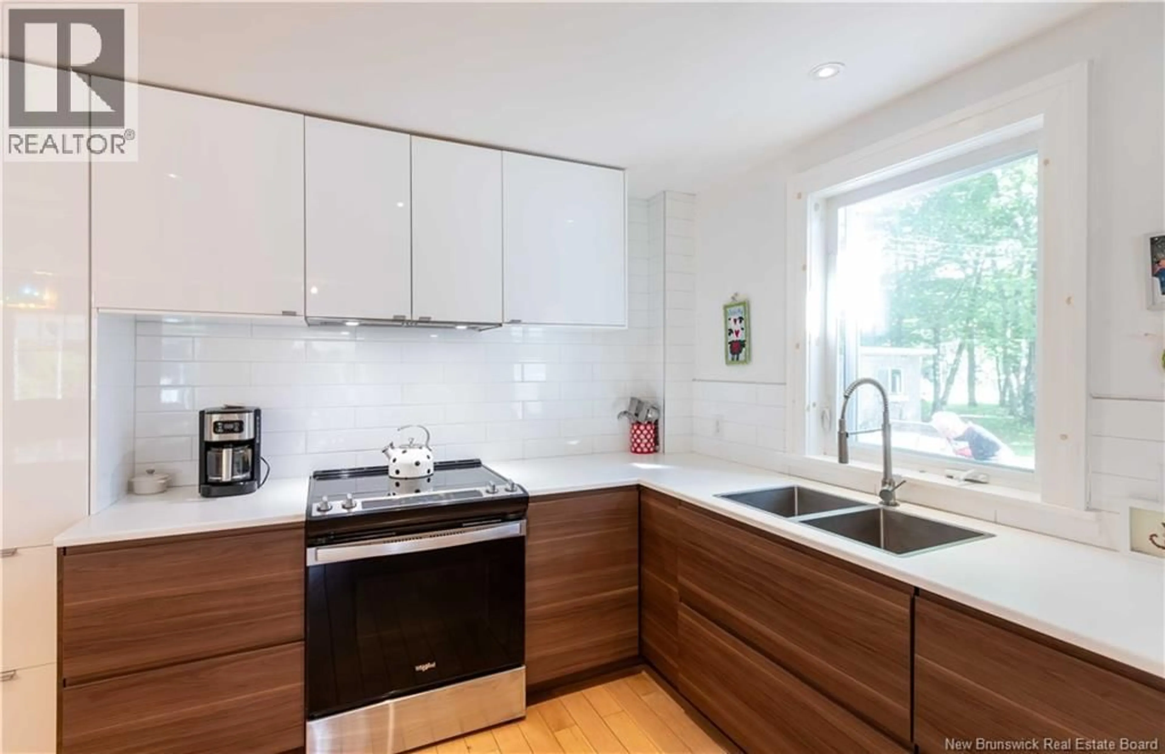 Standard kitchen, wood/laminate floor for 70 TREADWELL DRIVE, Saint John New Brunswick E2N1L8