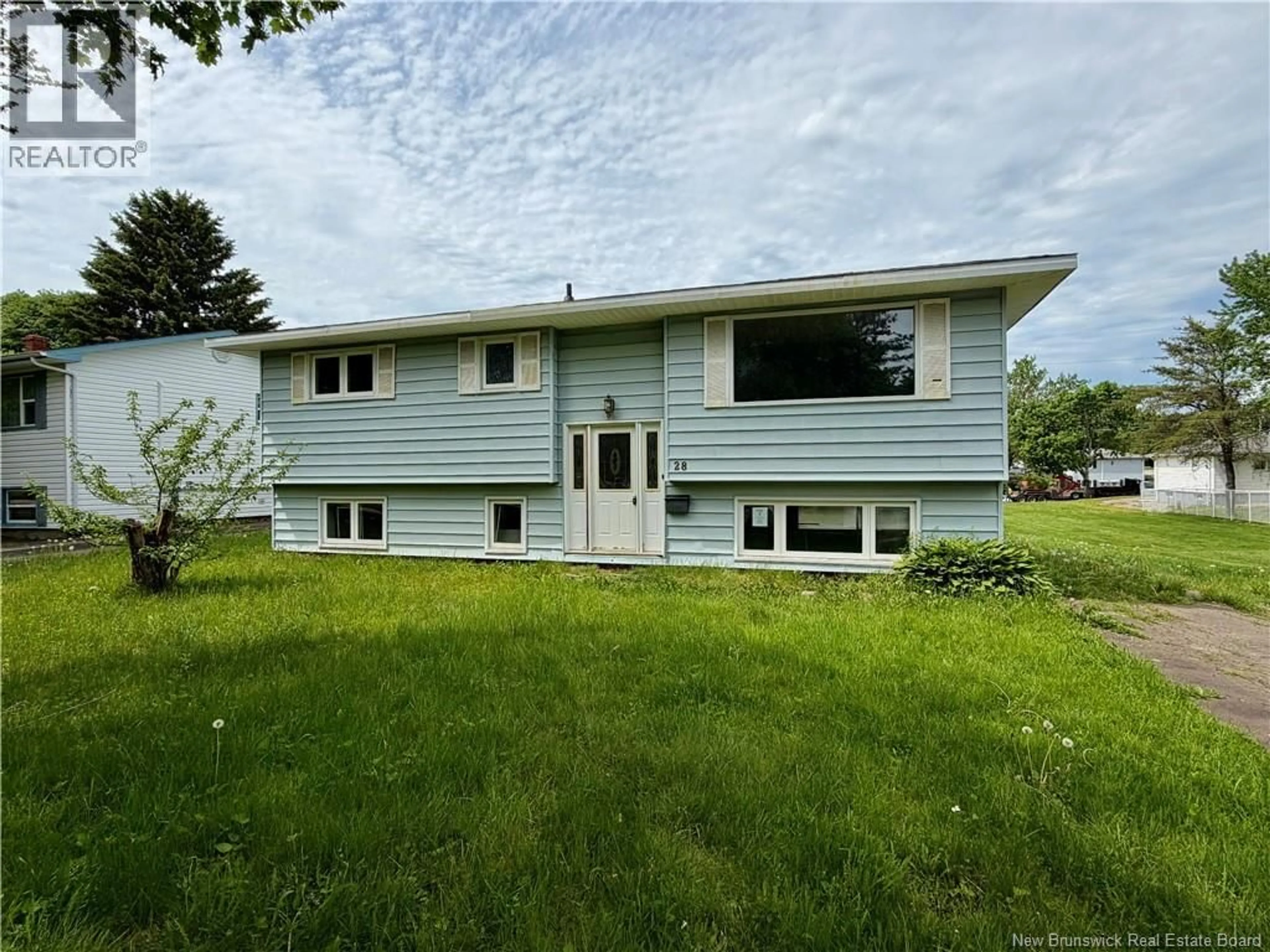 Home with vinyl exterior material, unknown for 28 BREWSTER STREET, Riverview New Brunswick E1B3M8