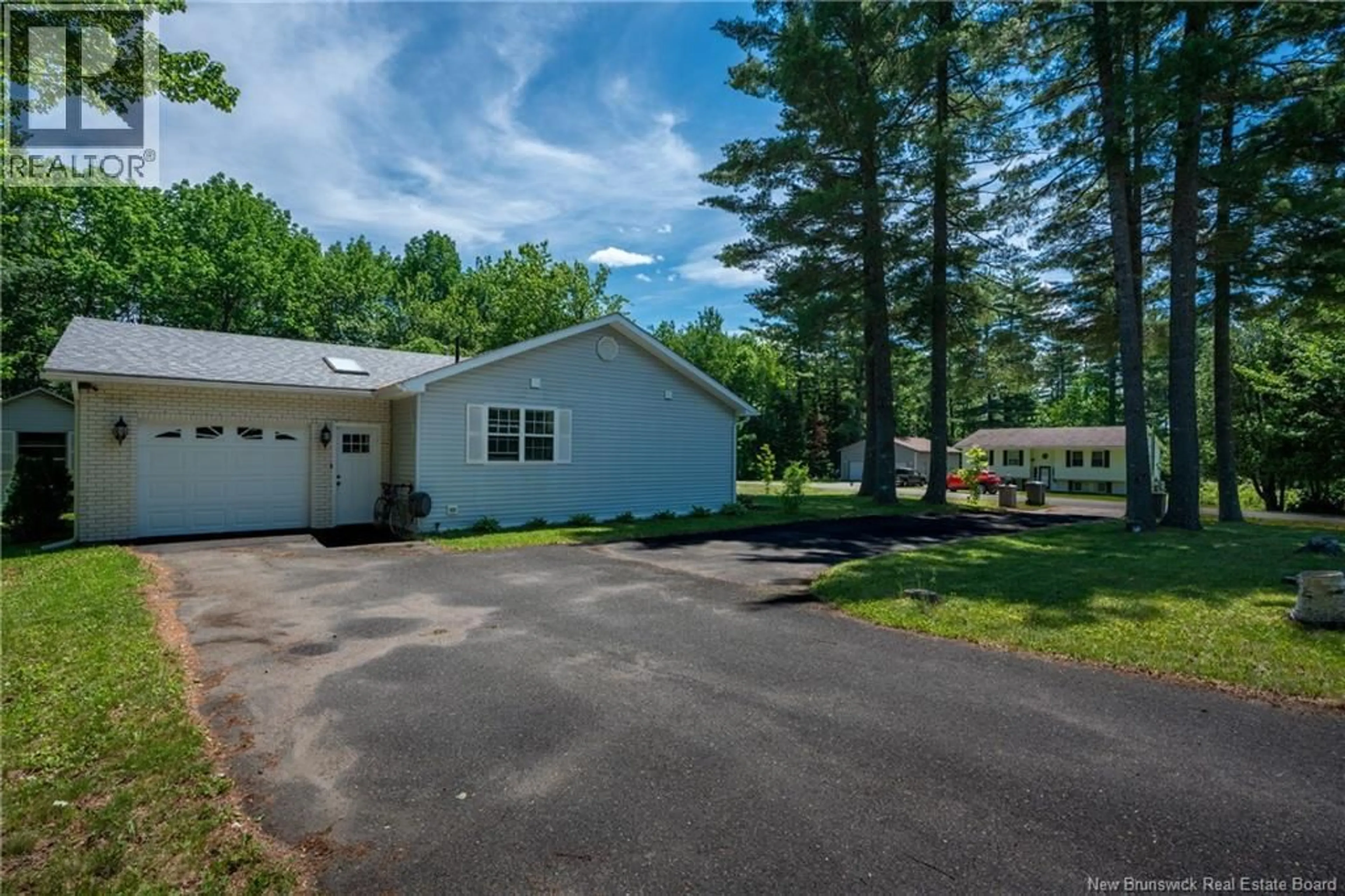 A pic from outside/outdoor area/front of a property/back of a property/a pic from drone, street for 12 LINFIELD LANE, Fredericton New Brunswick E3C1M7