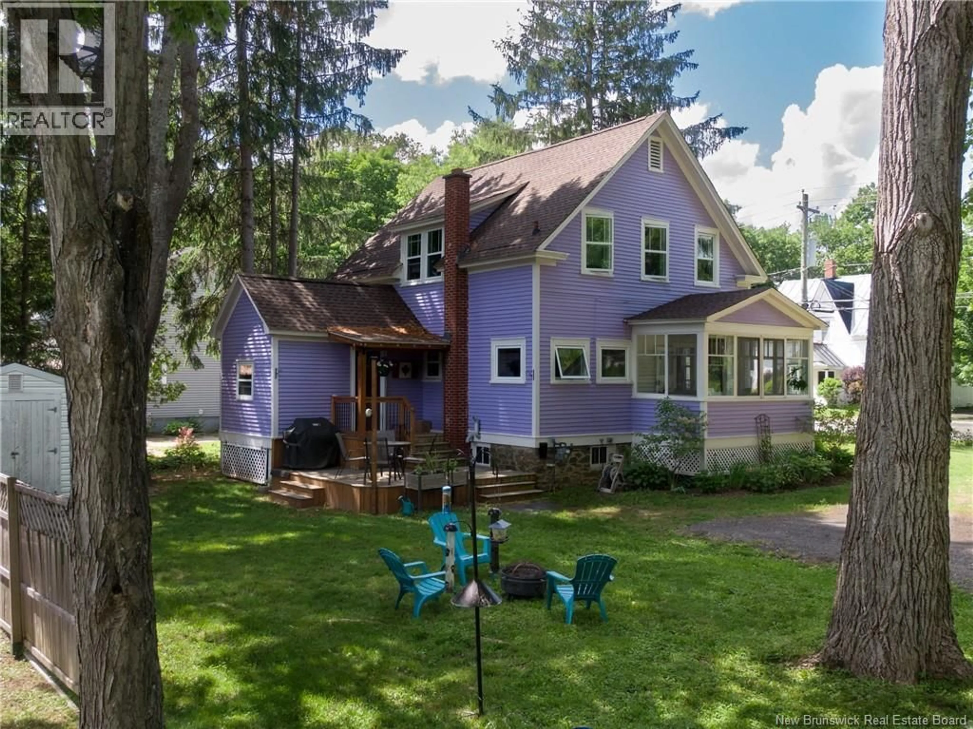 A pic from outside/outdoor area/front of a property/back of a property/a pic from drone, street for 304 WOODSTOCK ROAD, Fredericton New Brunswick E3B2J1