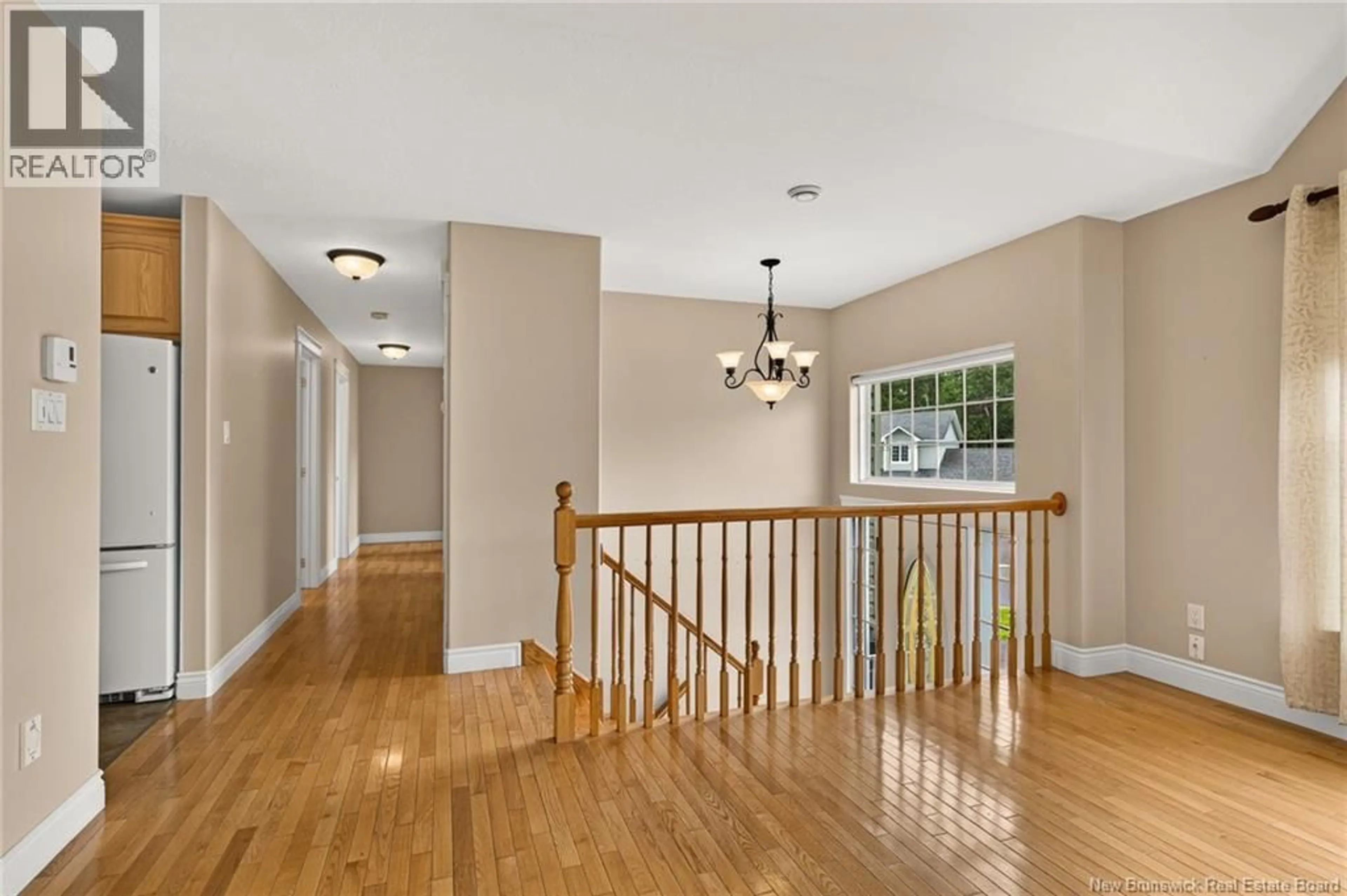 Indoor foyer for 111 MEUNIER, Dieppe New Brunswick E1A7W9