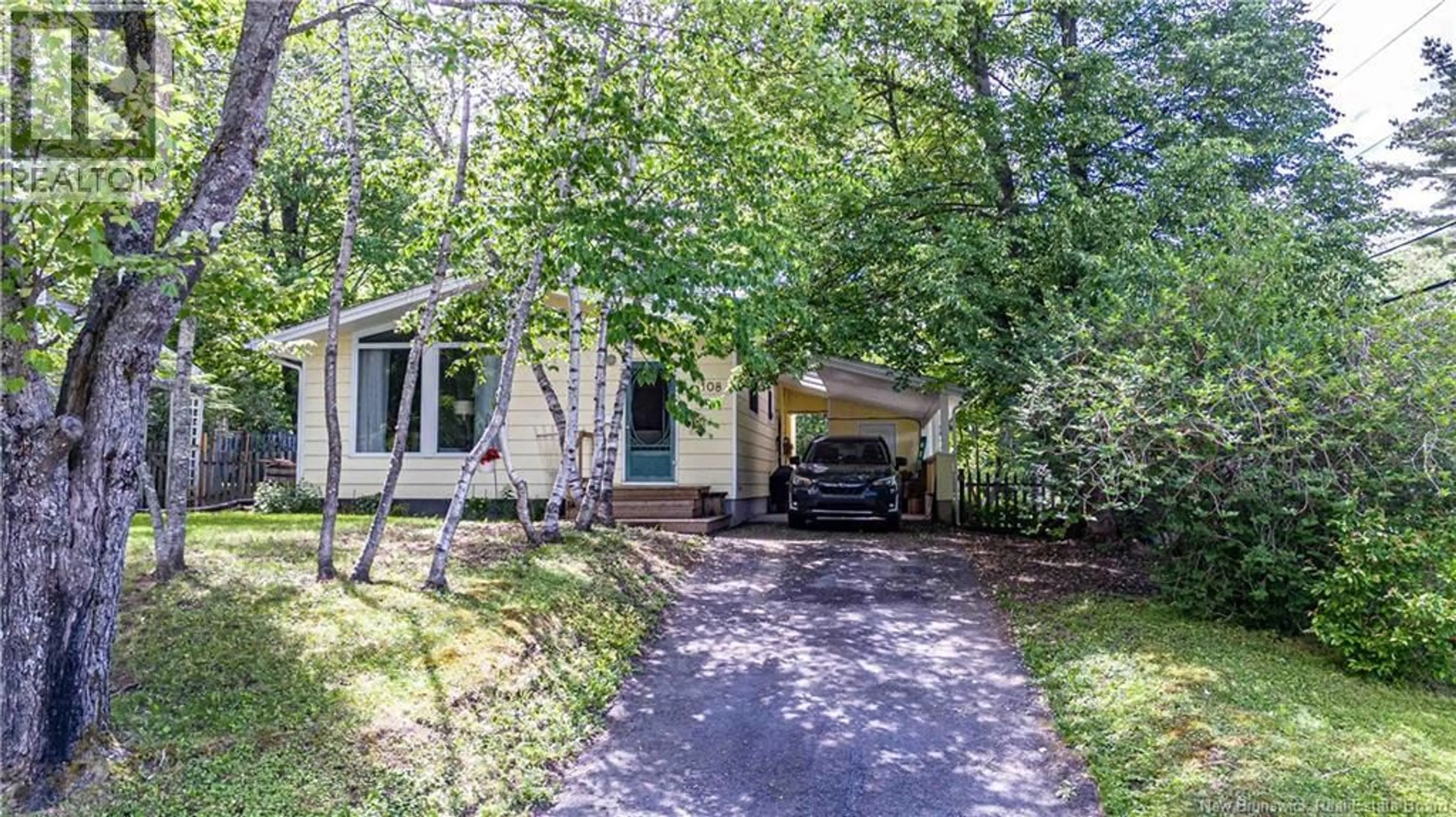 A pic from outside/outdoor area/front of a property/back of a property/a pic from drone, street for 108 CAMBRIDGE CRESCENT, Fredericton New Brunswick E3B4N9