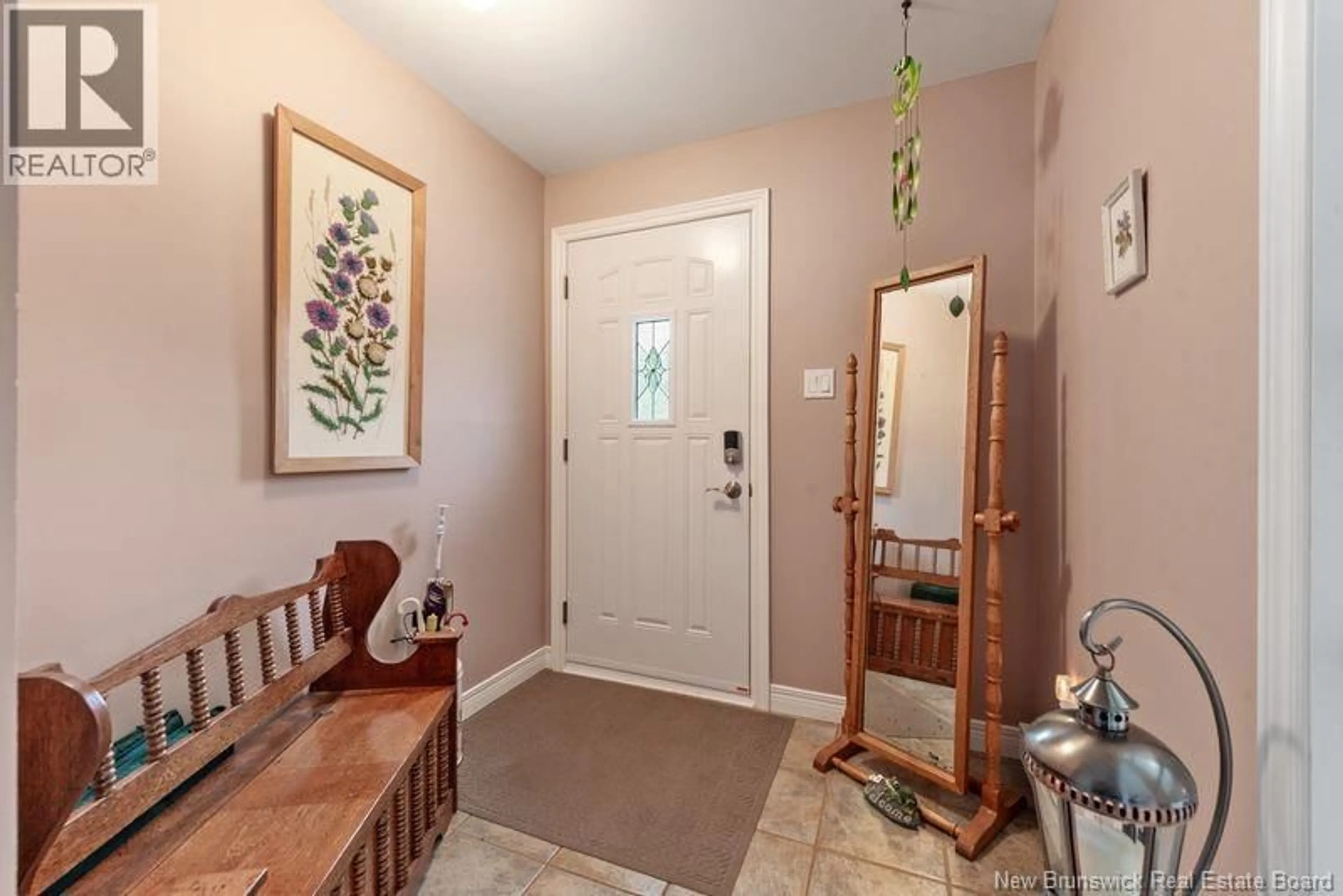 Indoor entryway for 107 OLYMPIC CRESCENT, Moncton New Brunswick E1E4B8