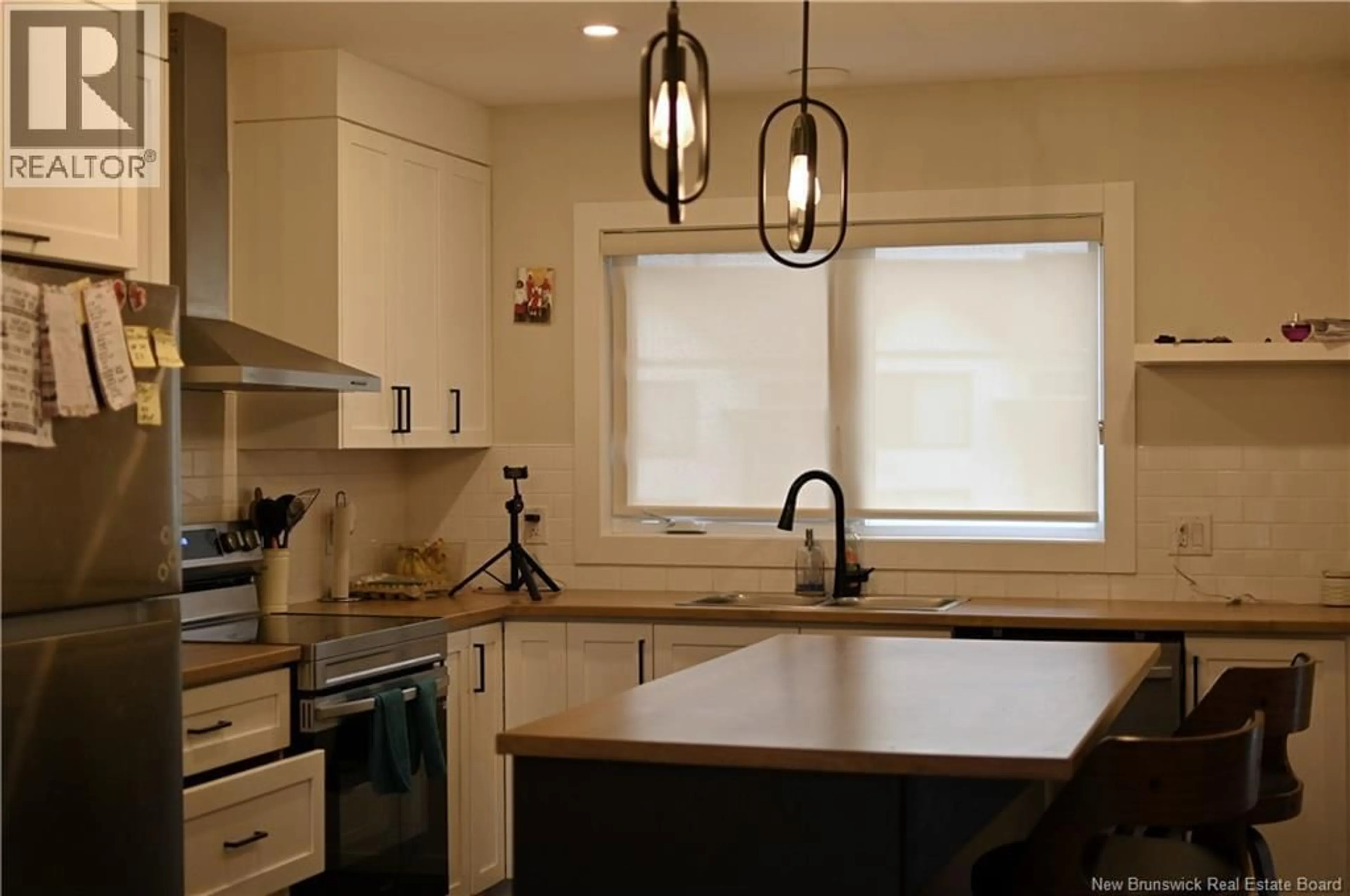 Open concept kitchen, unknown for 185 ERNEST STREET, Dieppe New Brunswick E1A4T3
