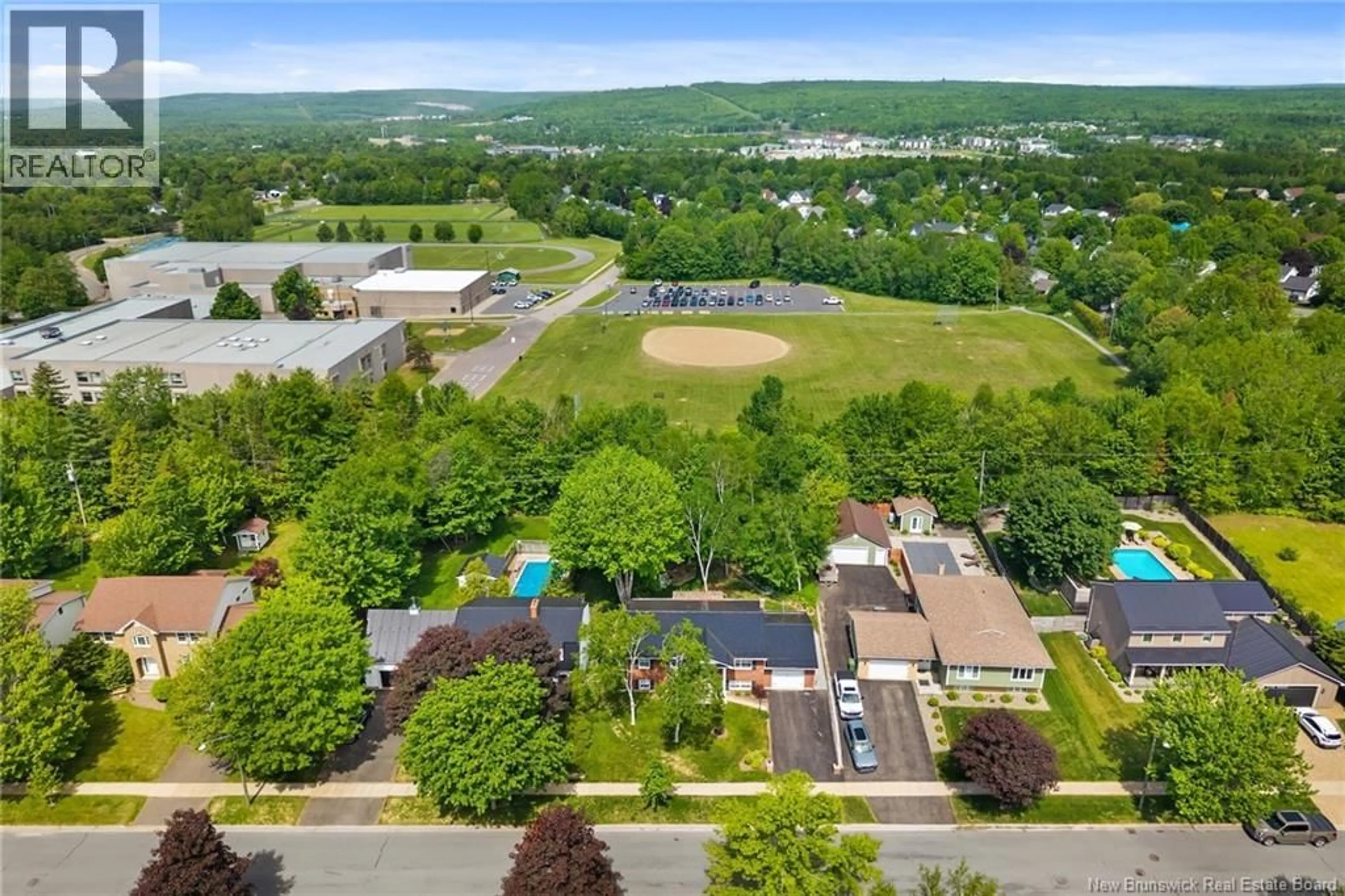 A pic from outside/outdoor area/front of a property/back of a property/a pic from drone, unknown for 437 BROAD STREET, Fredericton New Brunswick E3A5L4