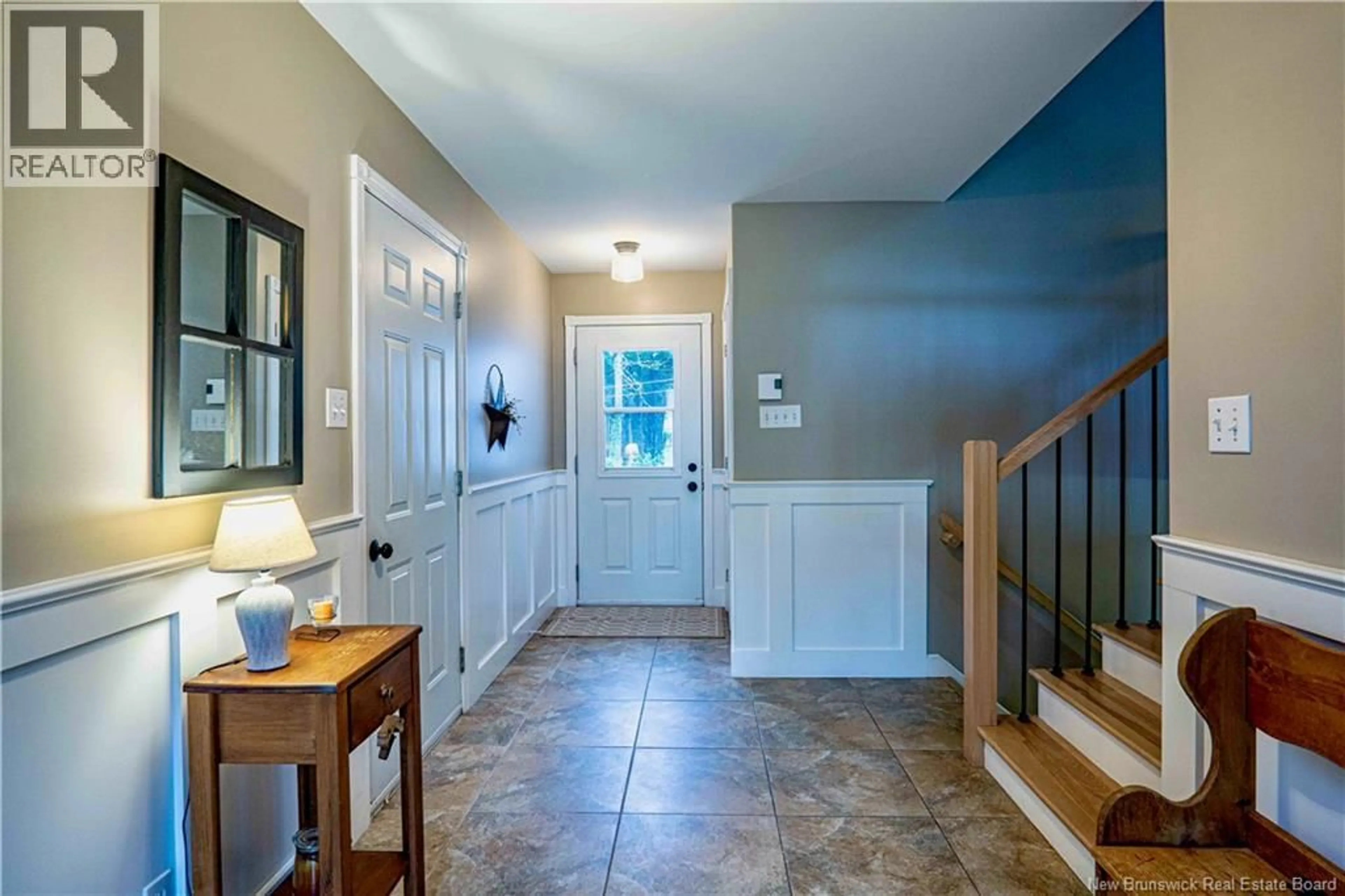 Indoor entryway for 38 MELBA STREET, New Maryland New Brunswick E3C1C1