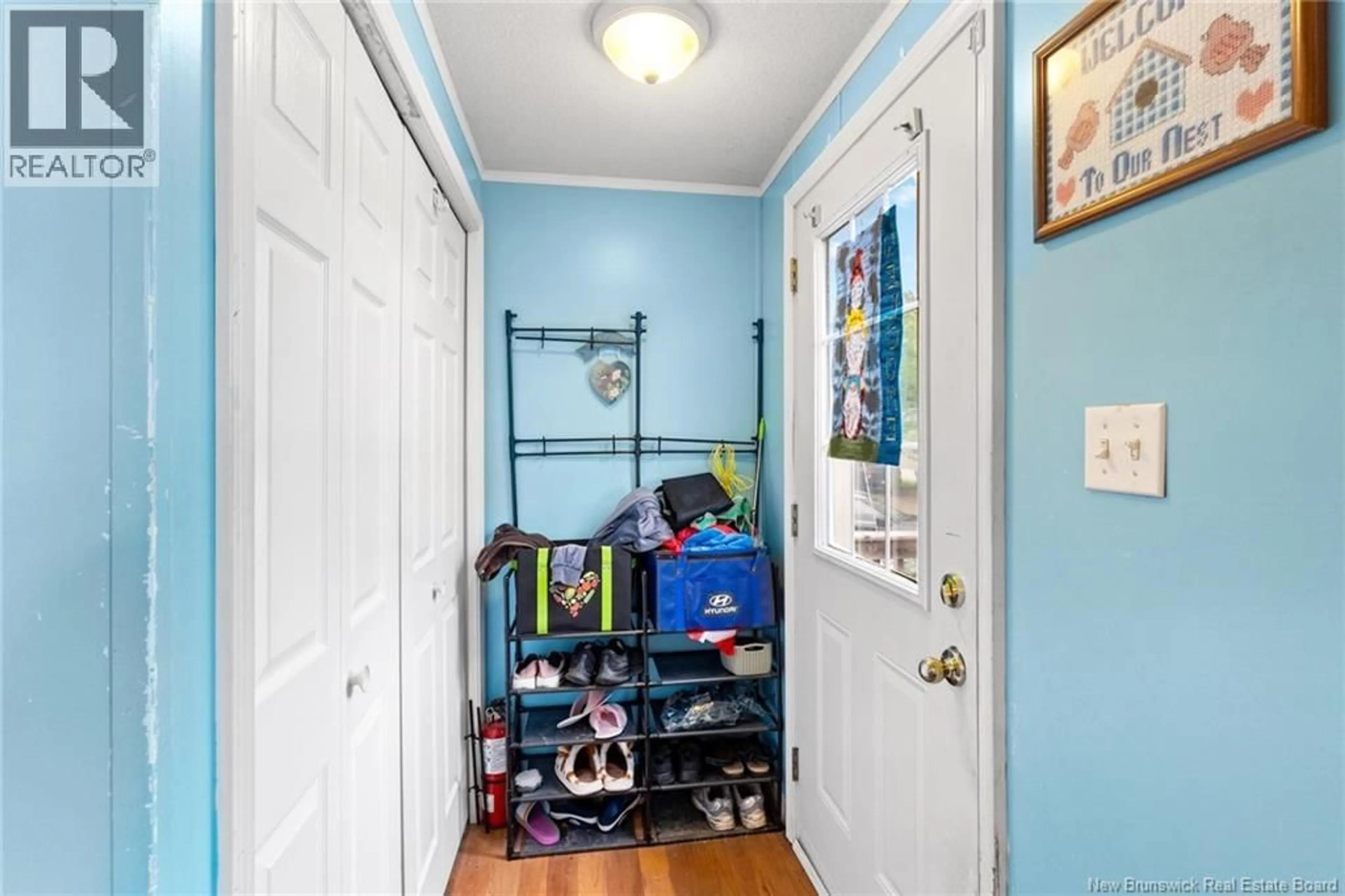 Indoor entryway for 94 GLENMAR DRIVE, Fredericton New Brunswick E3G0S3