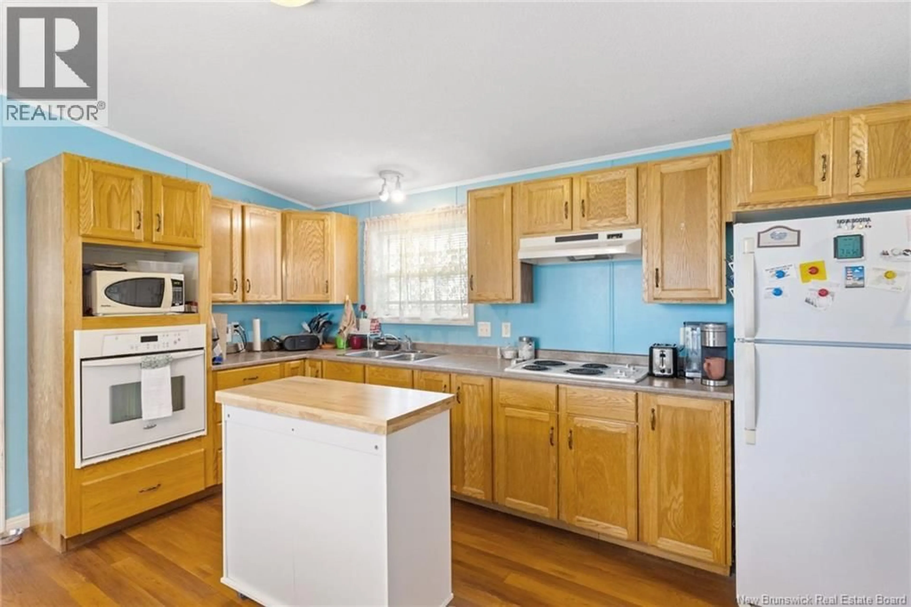 Standard kitchen, wood/laminate floor for 94 GLENMAR DRIVE, Fredericton New Brunswick E3G0S3