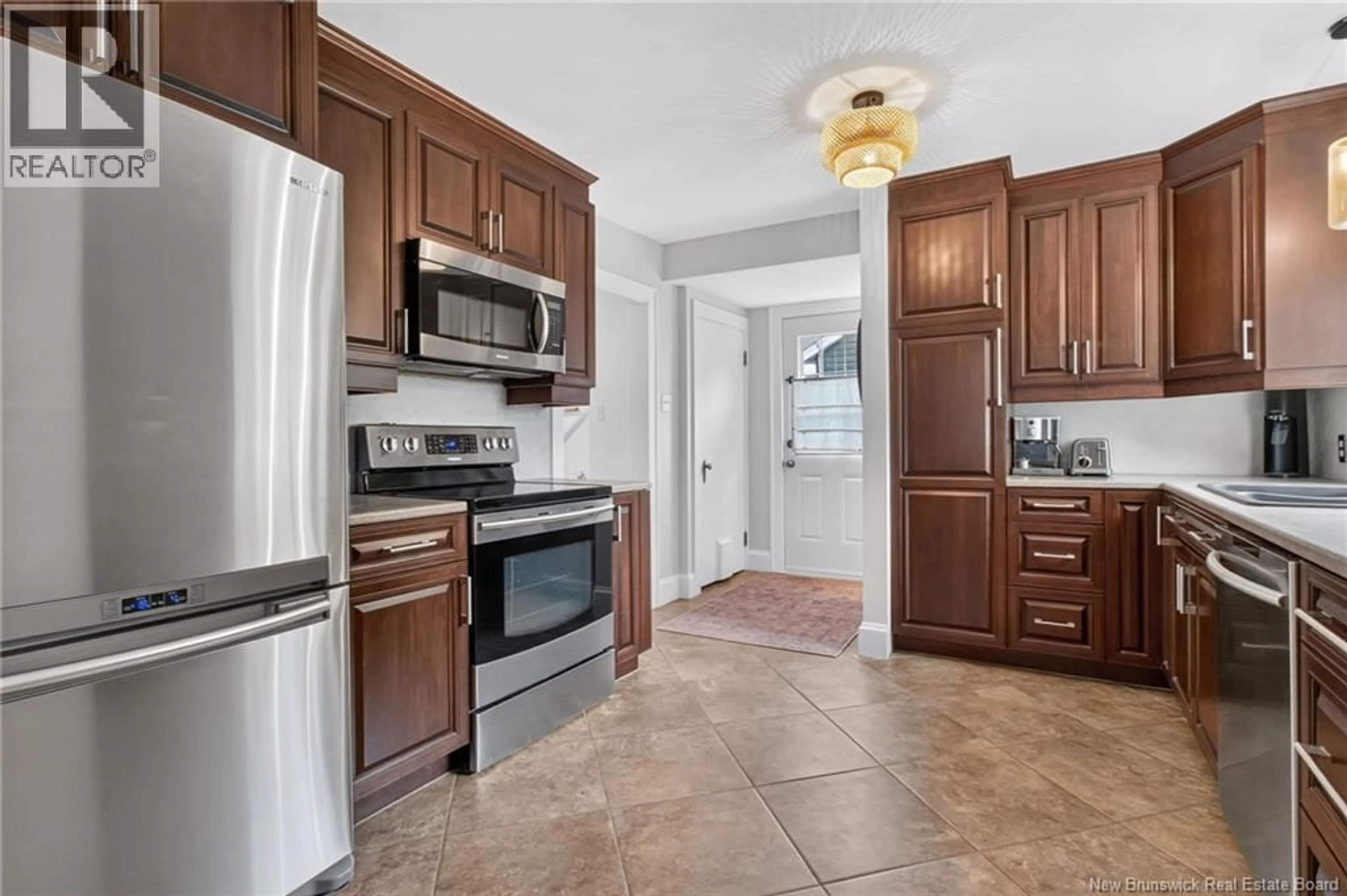 Standard kitchen, ceramic/tile floor for 16 NORWOOD AVENUE, Moncton New Brunswick E1C6L7