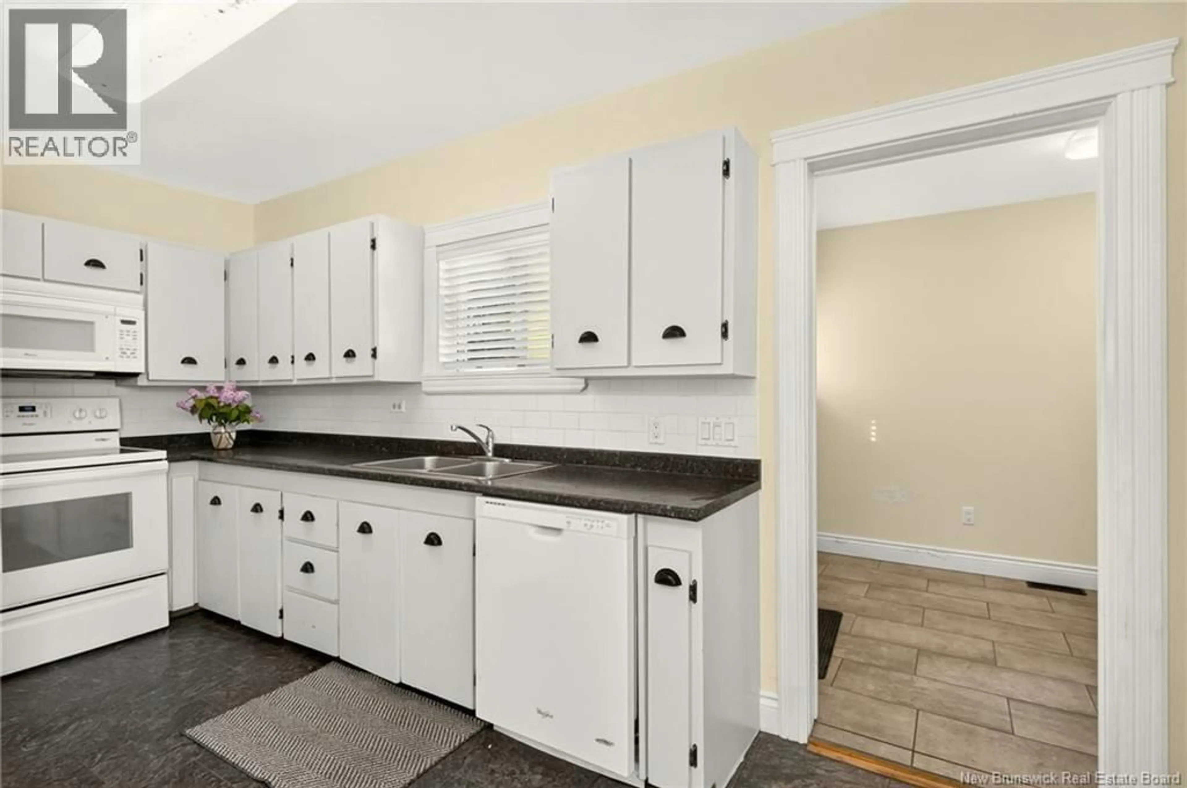 Standard kitchen, ceramic/tile floor for 6 CROW ISLAND ROAD, Chance Harbour New Brunswick E5J1Z8