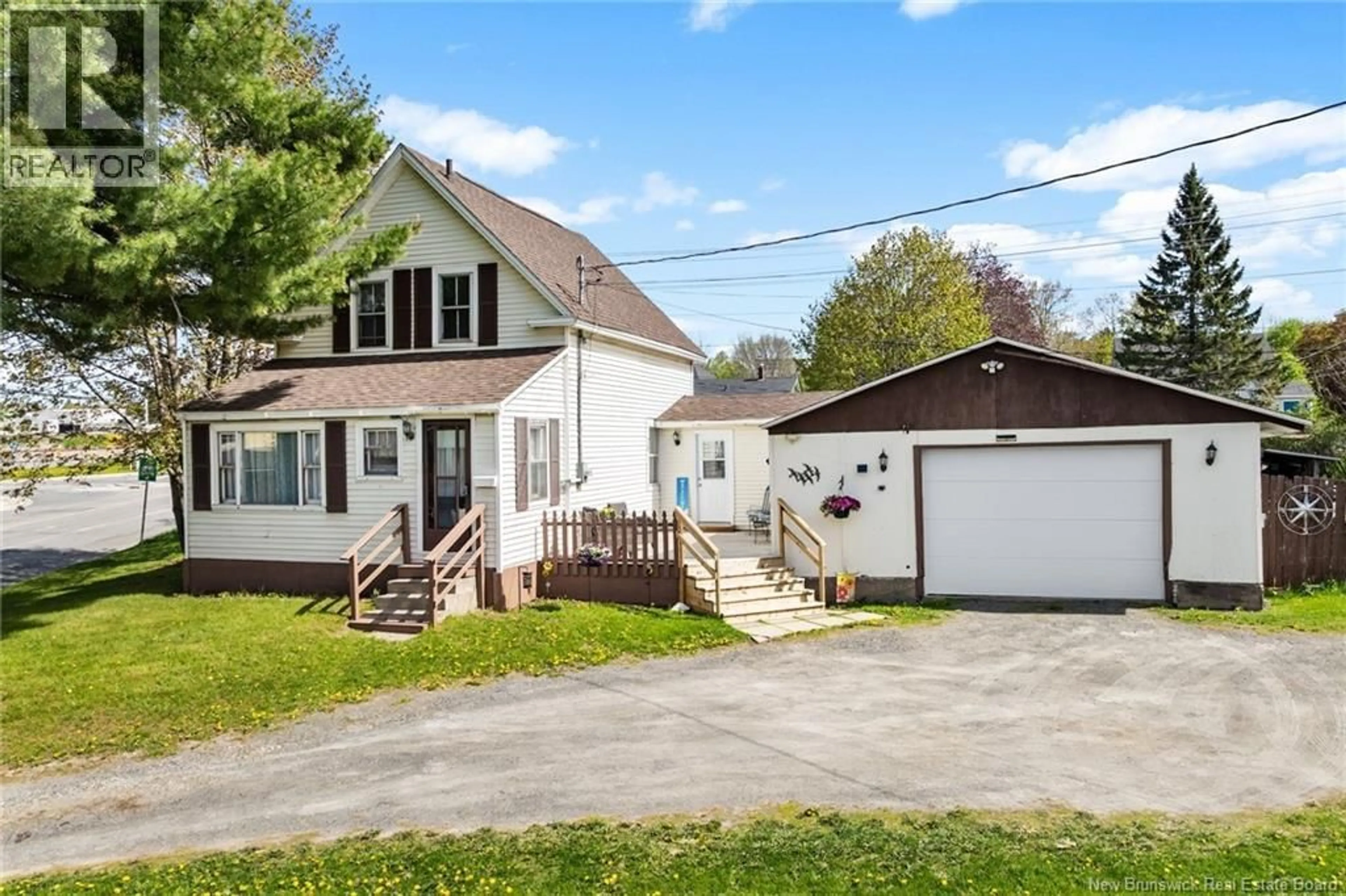 A pic from outside/outdoor area/front of a property/back of a property/a pic from drone, street for 230 ST MARY'S STREET, Fredericton New Brunswick E3A2S4