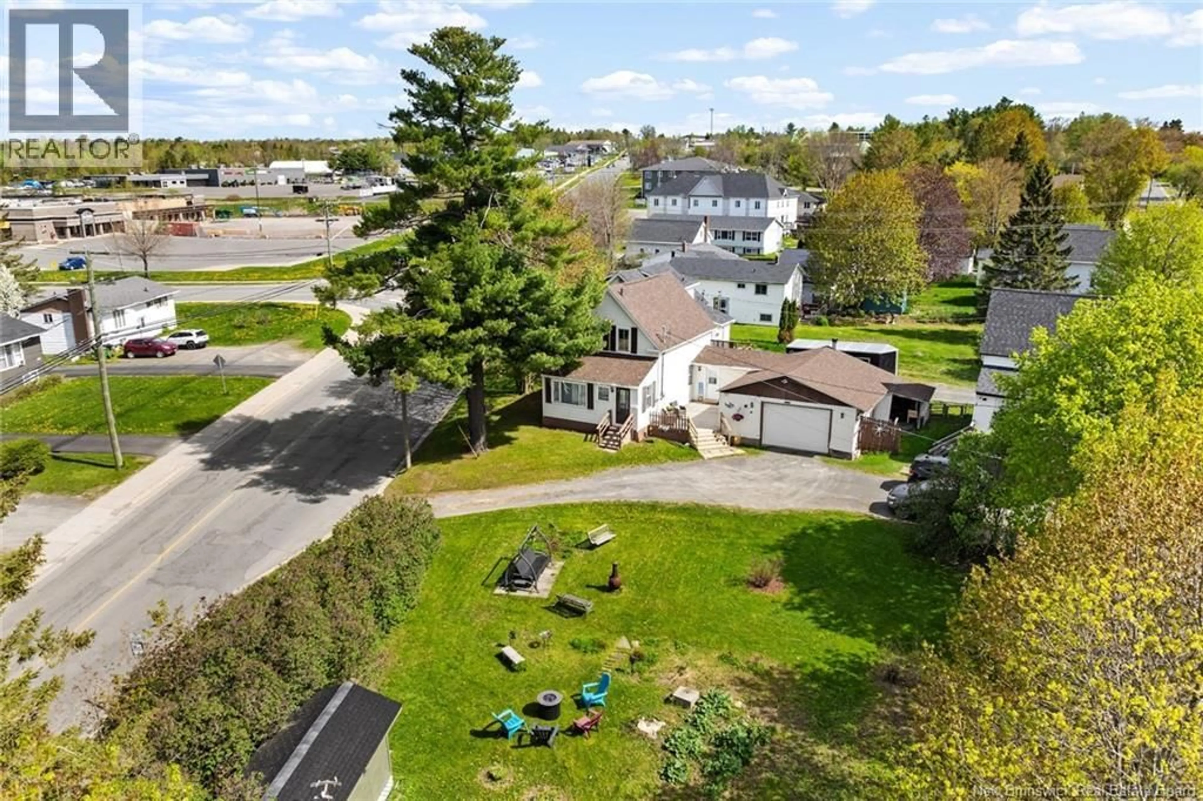 A pic from outside/outdoor area/front of a property/back of a property/a pic from drone, unknown for 230 ST MARY'S STREET, Fredericton New Brunswick E3A2S4